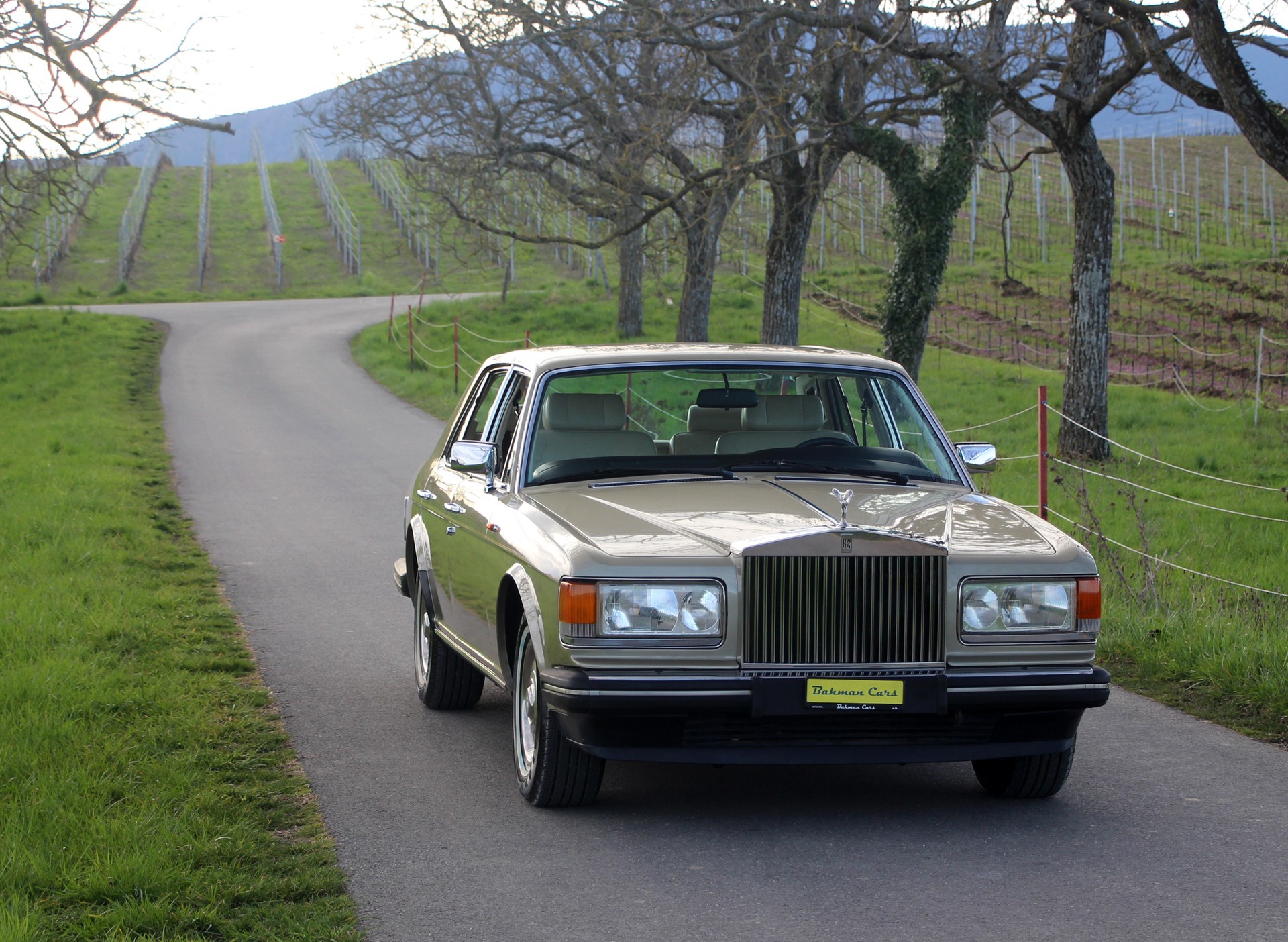ROLLS-ROYCE Silver Spirit-image-23