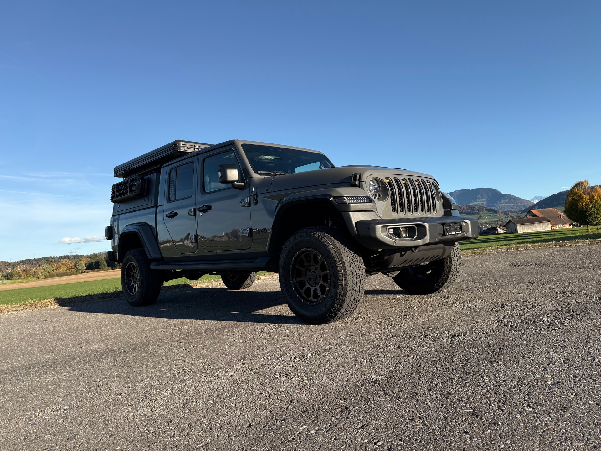 JEEP Gladiator 3.0 V6 Overland-image-2