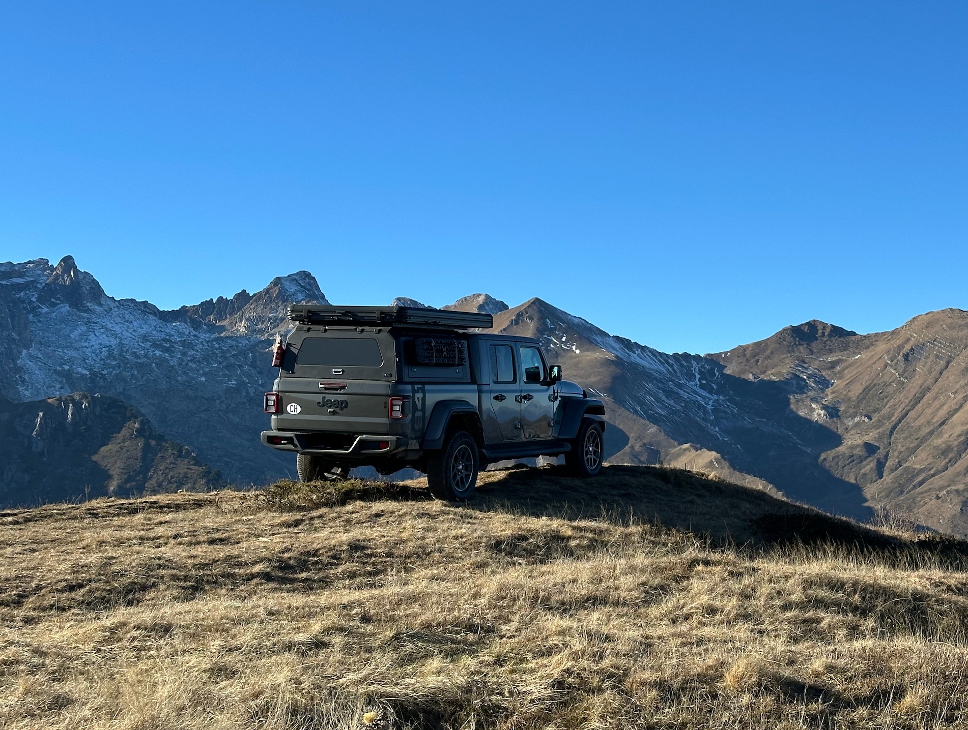 JEEP Gladiator 3.0 V6 Overland-image-13