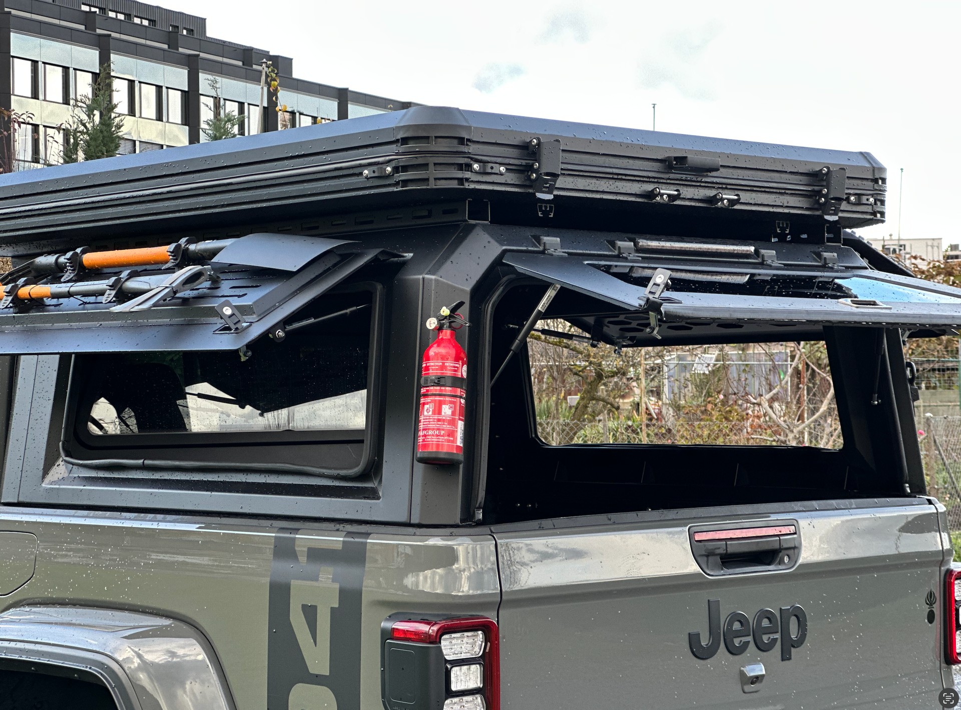 JEEP Gladiator 3.0 V6 Overland-image-10