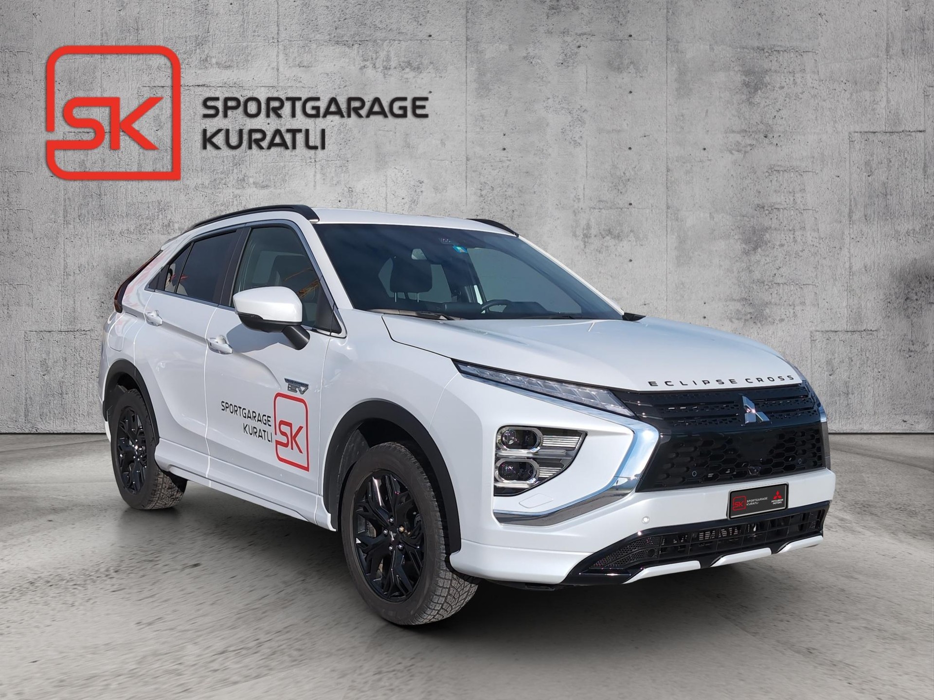 MITSUBISHI Eclipse Cross 2.4 PHEV Intense 4x4 Edition-showroom-element-1