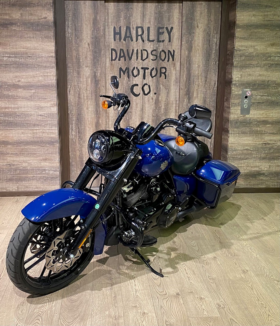 HARLEY-DAVIDSON FLHRXS Road King Special 114-image-2