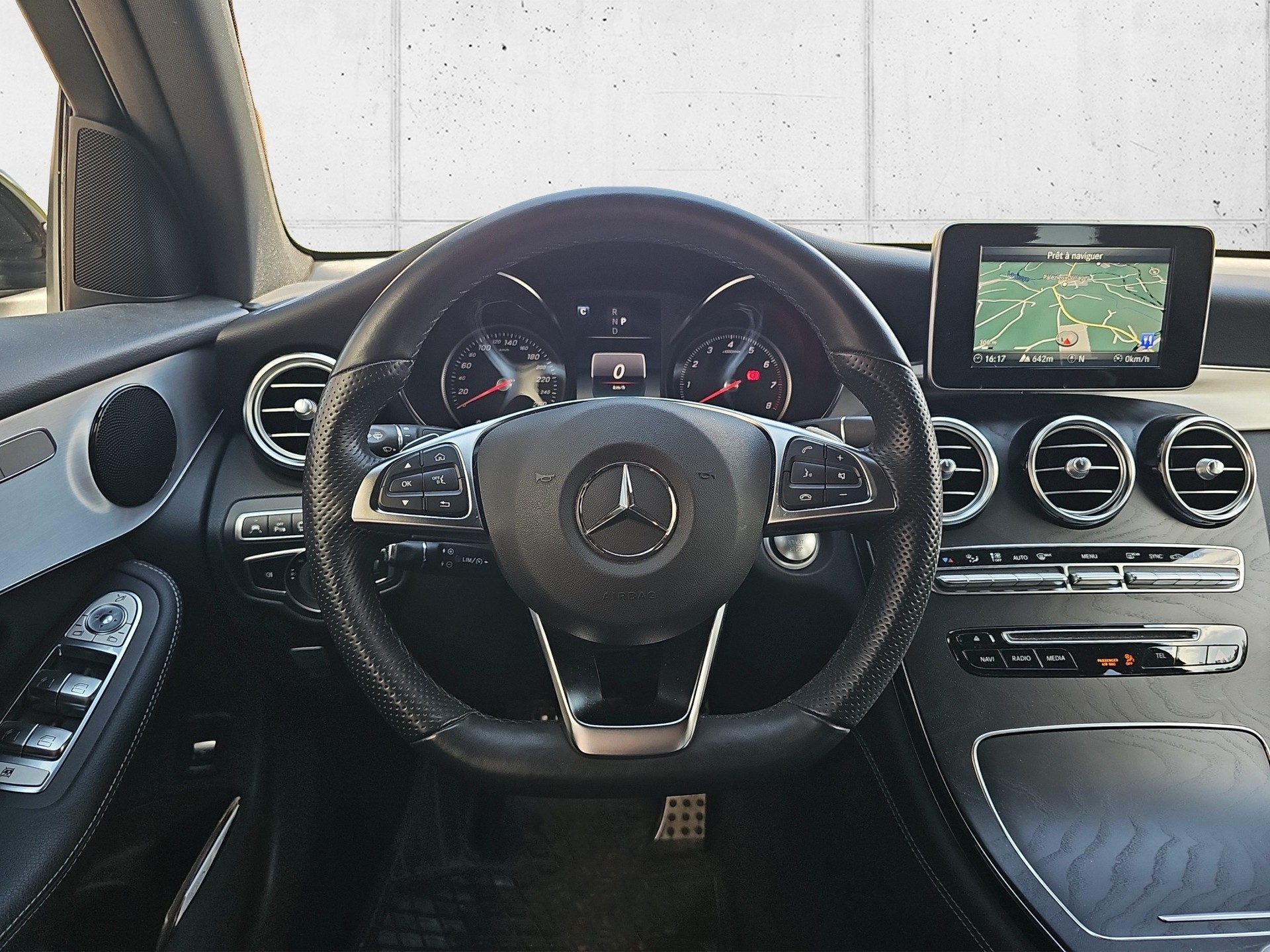 MERCEDES-BENZ GLC Coupé 250 AMG Line 4Matic 9G-Tronic-image-12