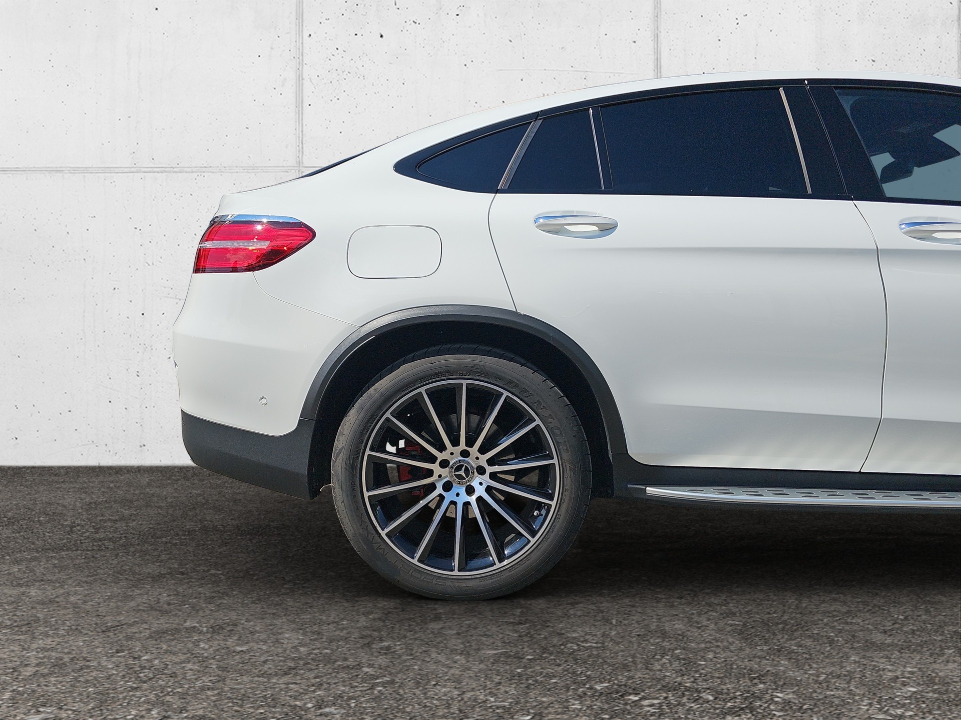 MERCEDES-BENZ GLC Coupé 250 AMG Line 4Matic 9G-Tronic-image-8