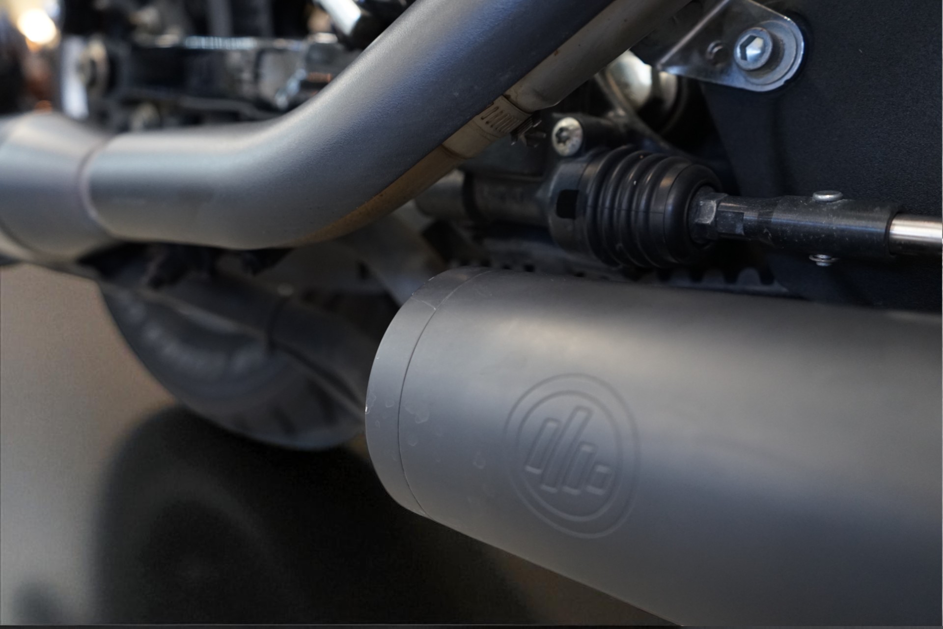 HARLEY-DAVIDSON XL 883 N Sportster Iron ABS-image-3
