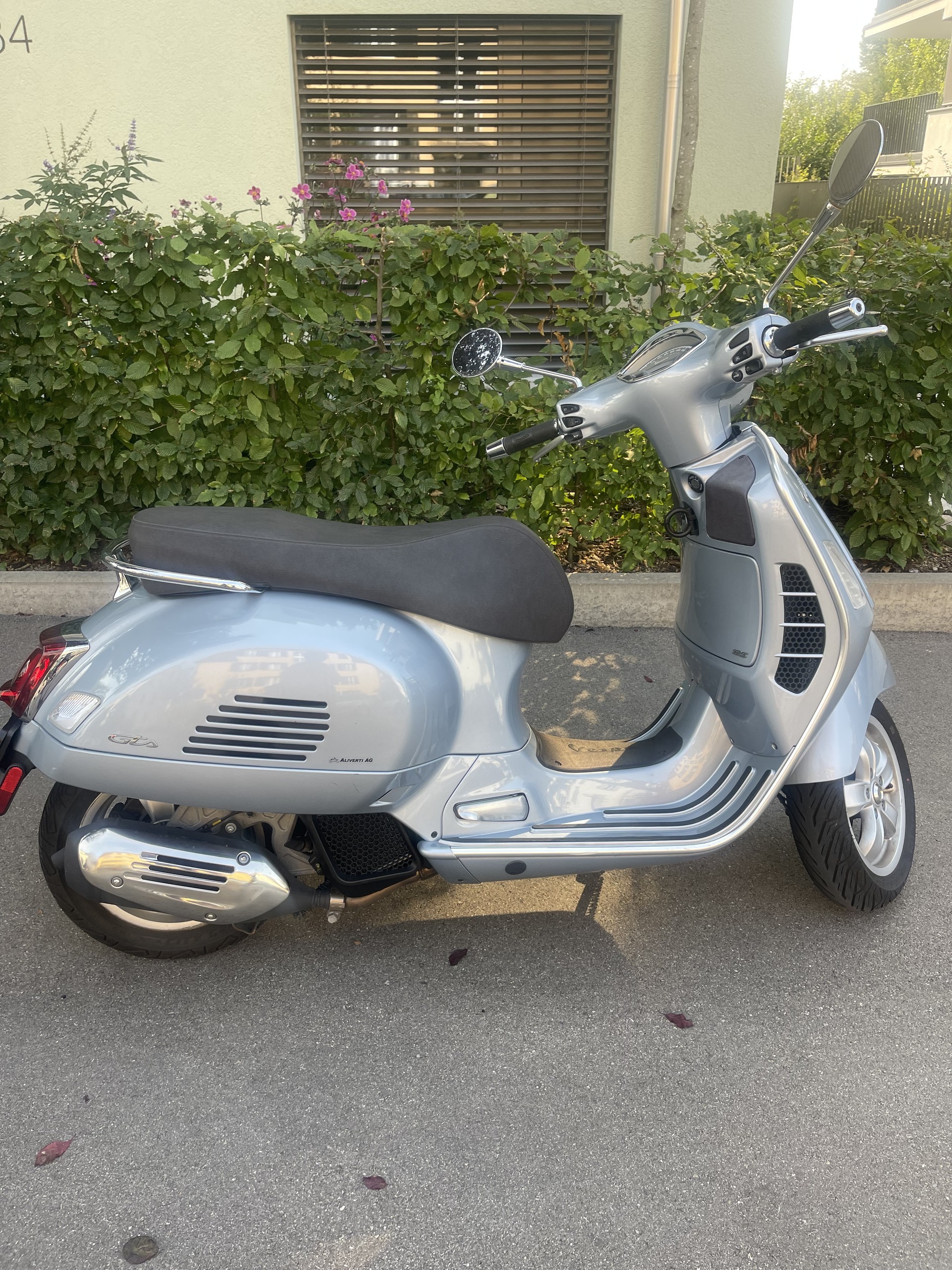 PIAGGIO Vespa GTS 125 ABS-image-0