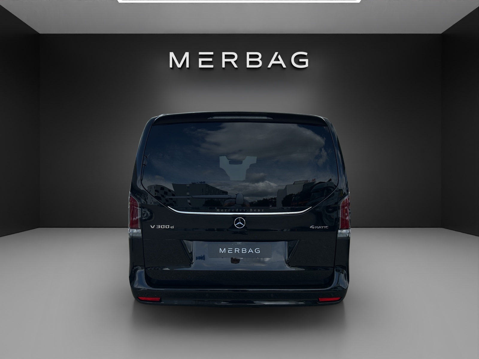 MERCEDES-BENZ V 300 d lang Exclusive 4Matic 9G-Tronic-image-4