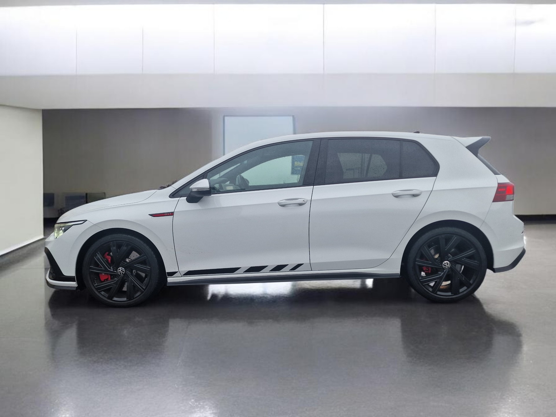 VW Golf 2.0 TSI GTI Clubsport DSG 36Mt Gara-image-4
