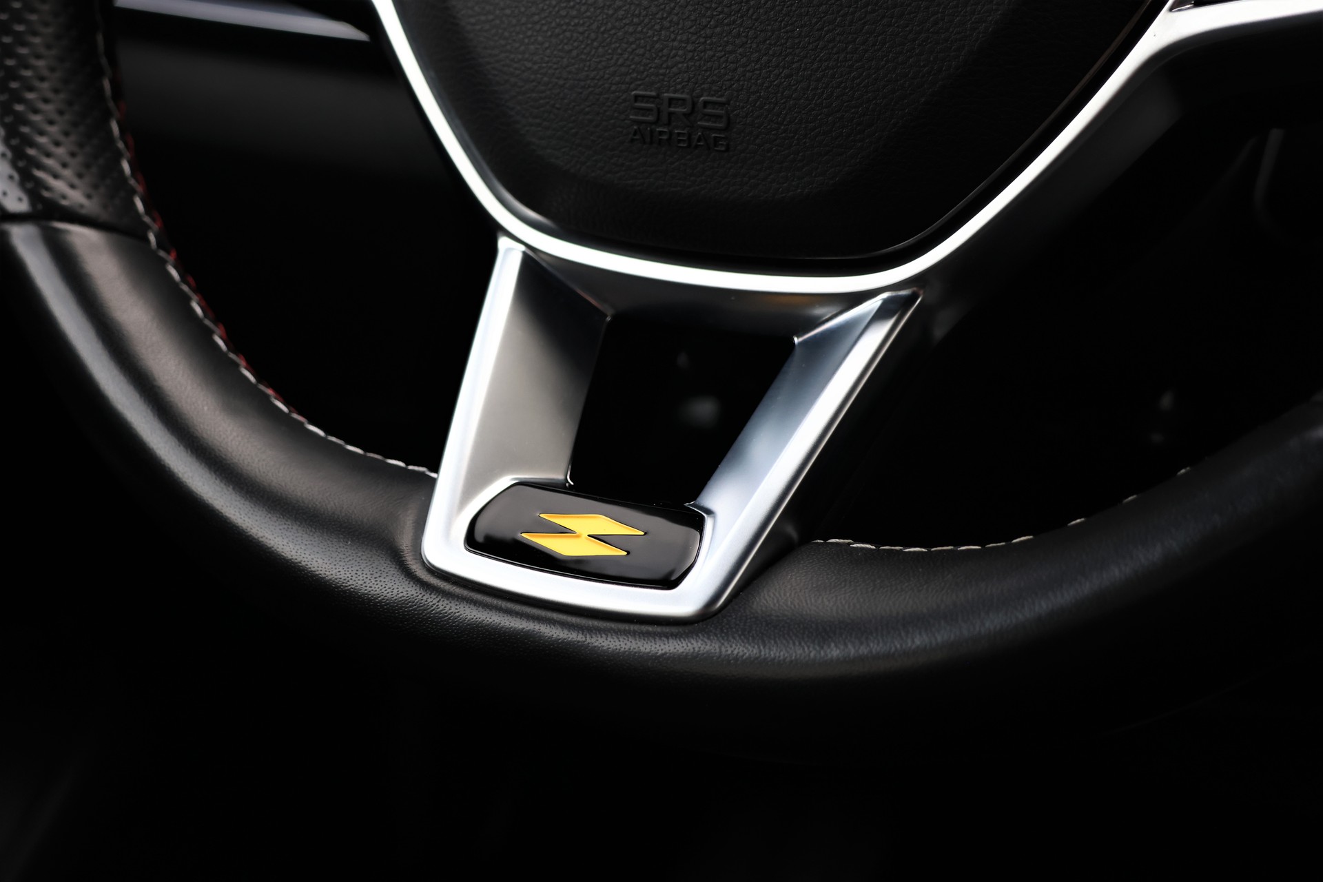 RENAULT Arkana 1.3 TCe R.S. Line EDC (CH)-image-18