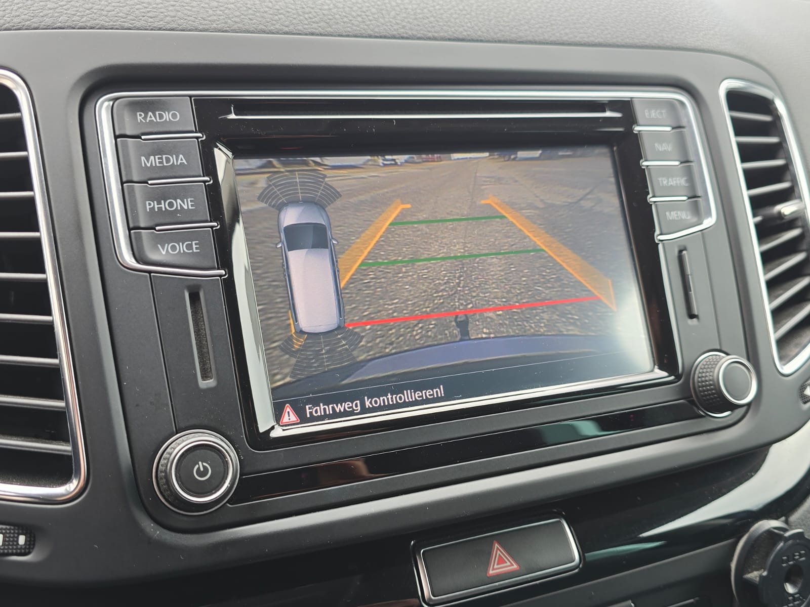 VW Sharan 2.0 TSI BMT Highline DSG-image-19