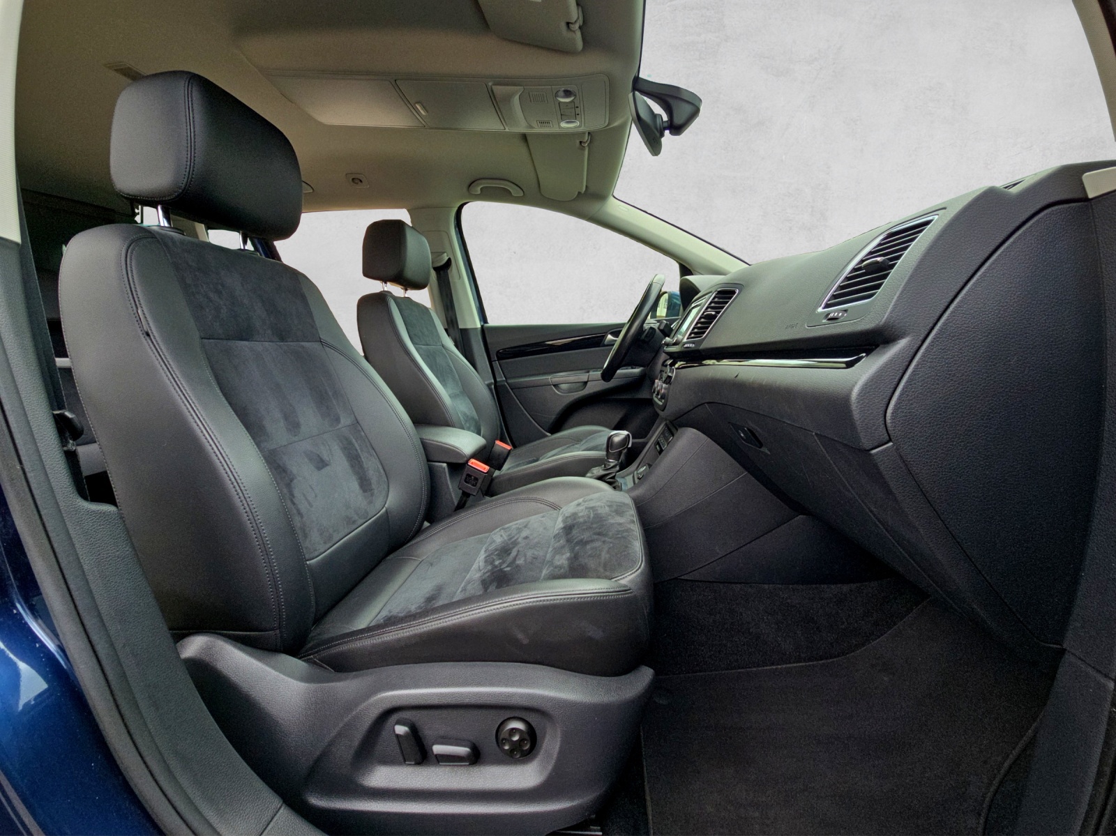 VW Sharan 2.0 TSI BMT Highline DSG-image-16