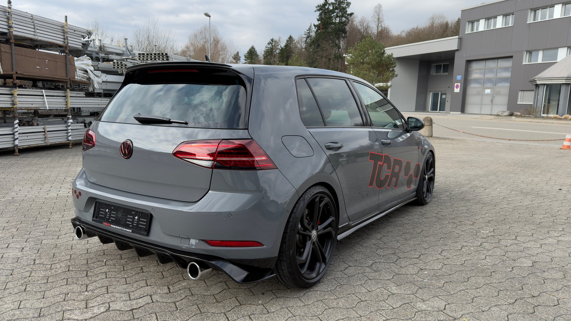 VW Golf 2.0 TSI GTI TCR DSG-image-4