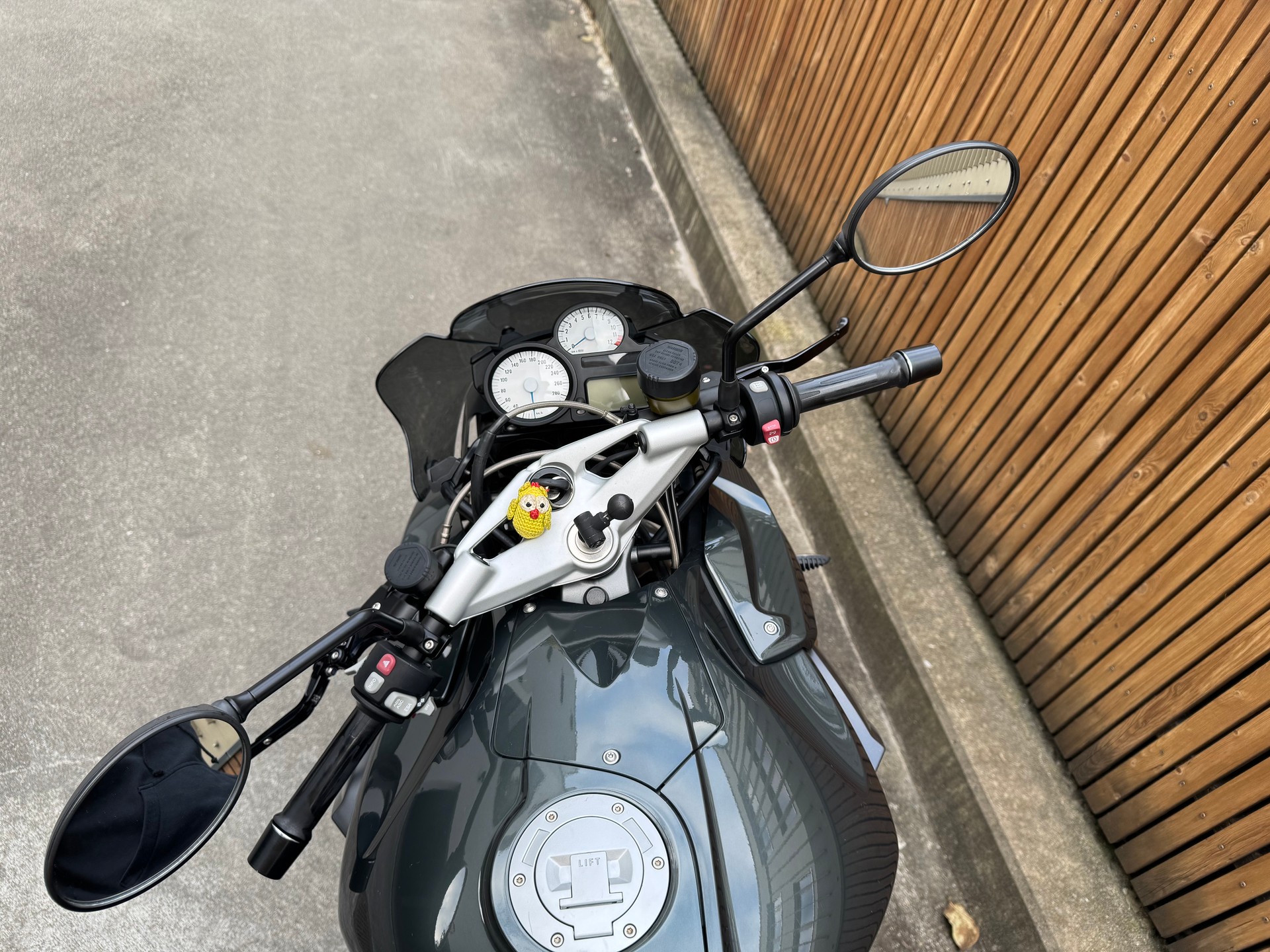 BMW K 1300 R-image-4