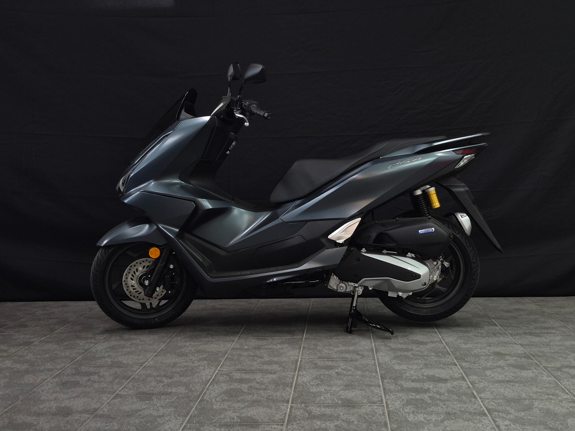 HONDA PCX 125 DX TFT. connectivity-image-3