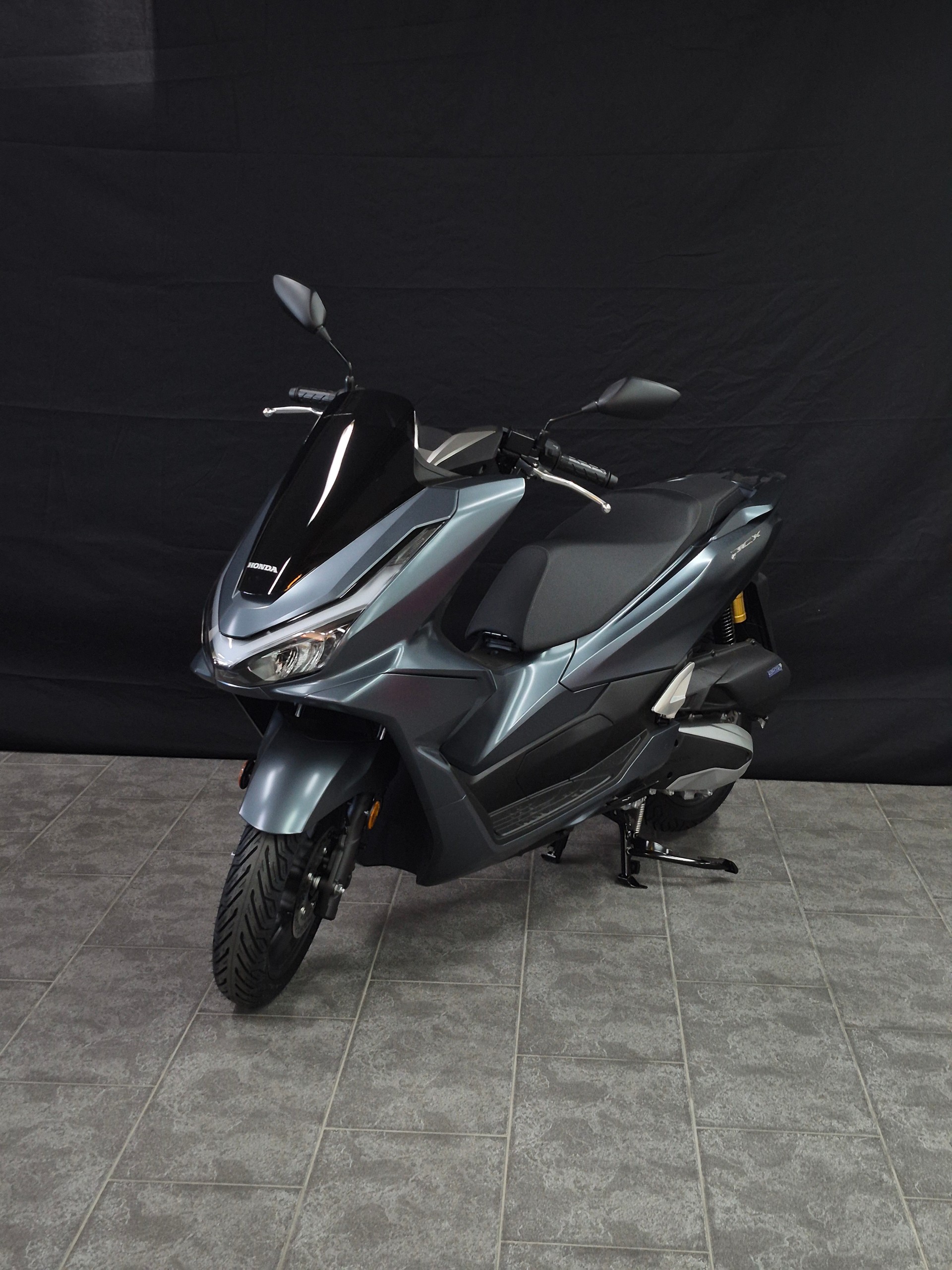 HONDA PCX 125 DX TFT. connectivity-image-1