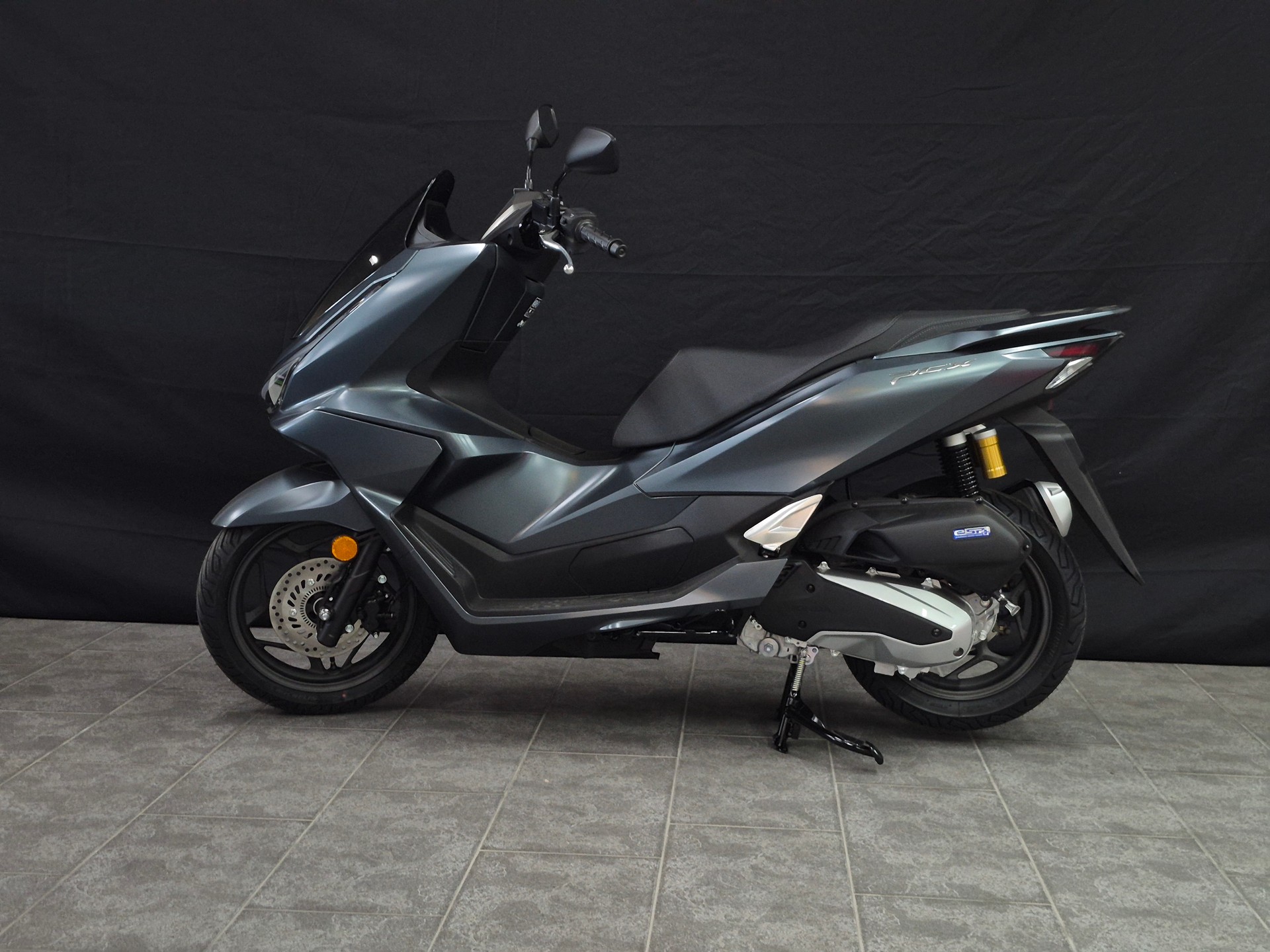 HONDA PCX 125 DX TFT. connectivity-image-4