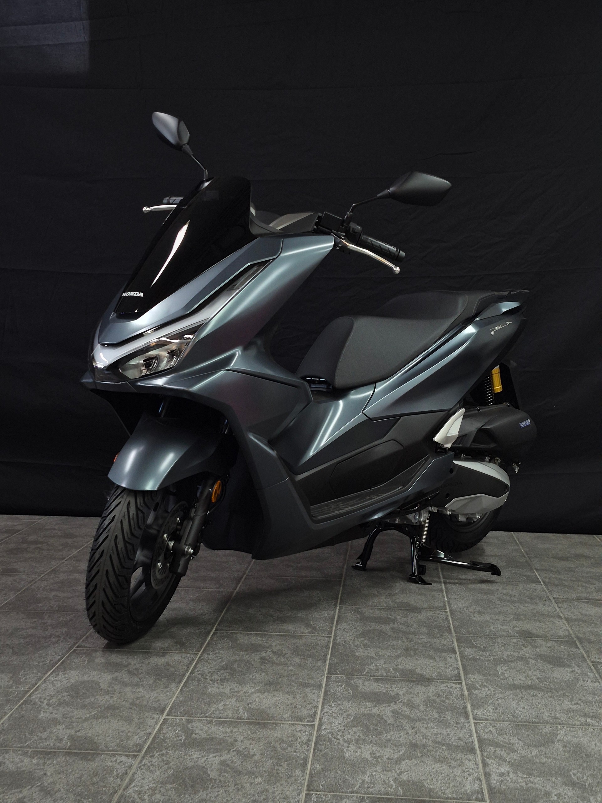 HONDA PCX 125 DX TFT. connectivity-image-5
