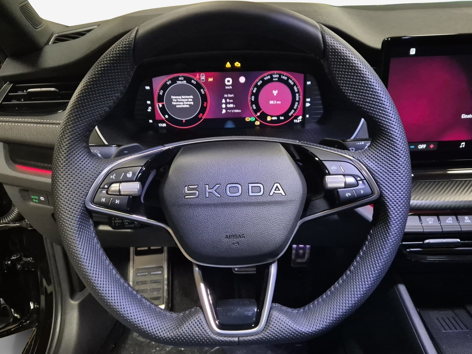 SKODA Octavia Combi 2.0 TSI DSG Dynamic 4x4-image-9