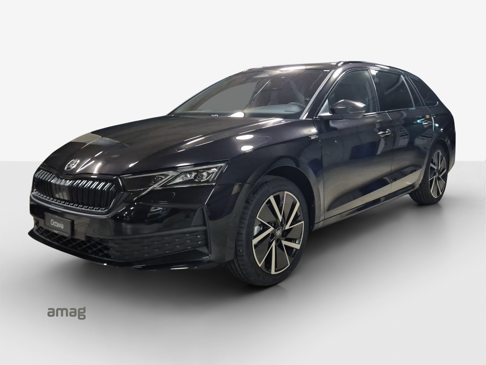 SKODA Octavia Combi 2.0 TSI DSG Dynamic 4x4