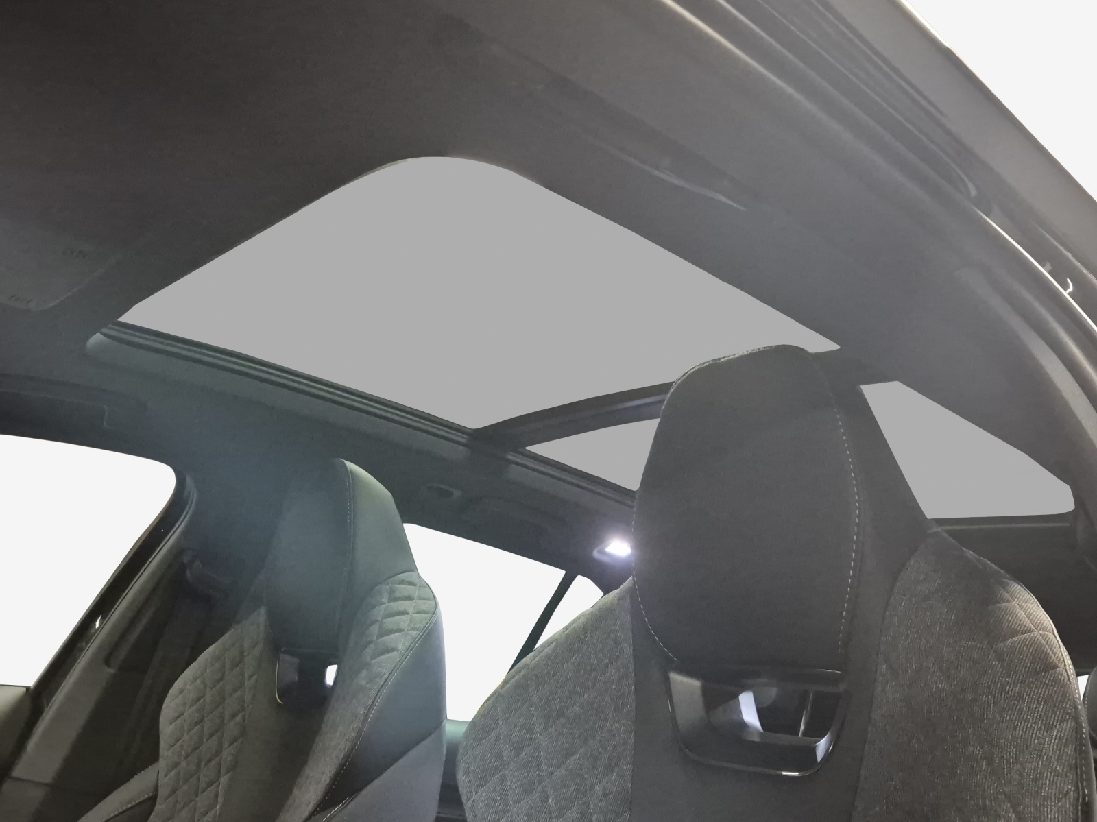 SKODA Octavia Combi 2.0 TSI DSG Dynamic 4x4-image-15