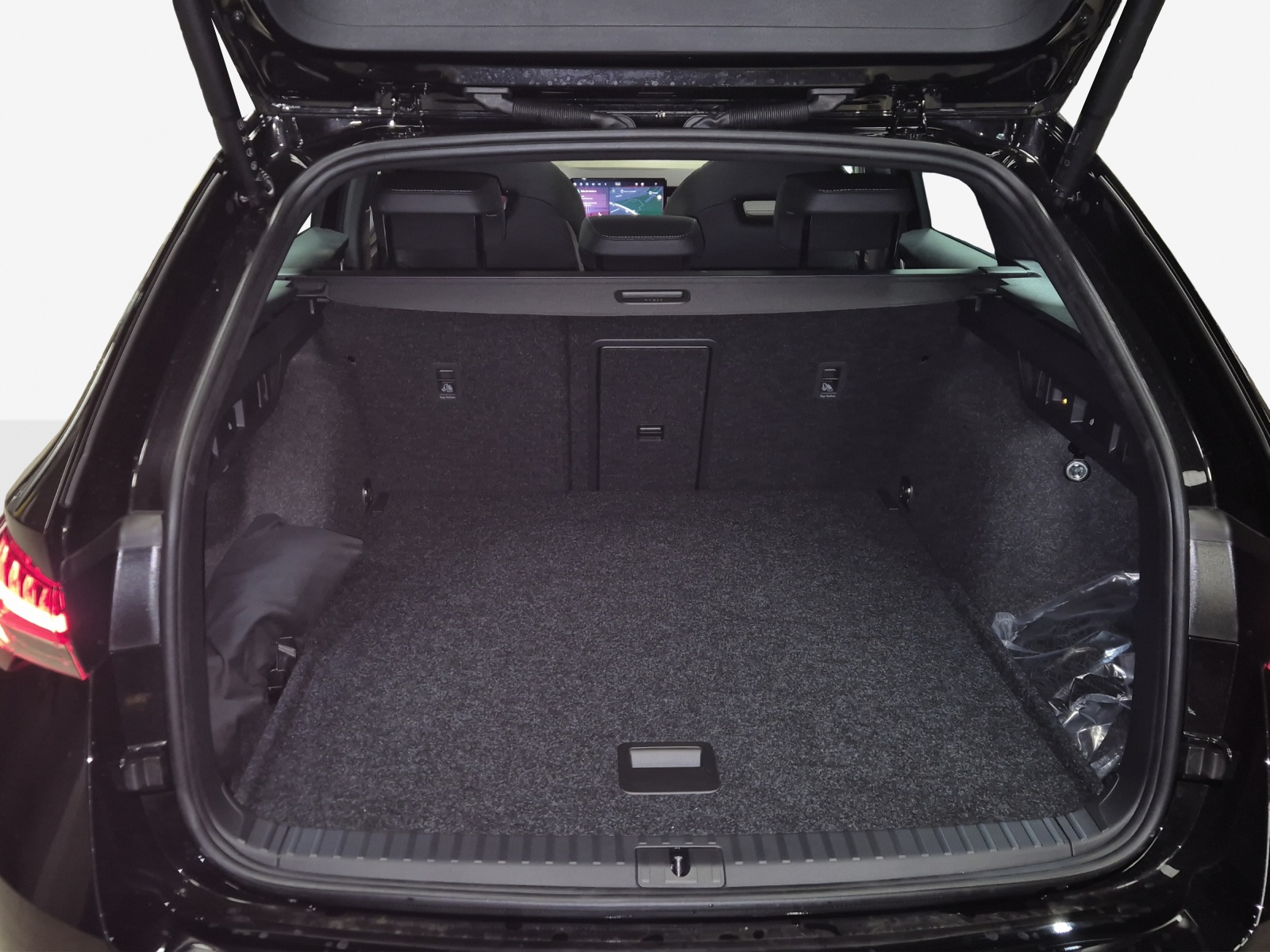 SKODA Octavia Combi 2.0 TSI DSG Dynamic 4x4-image-12