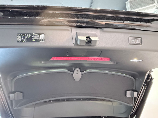 AUDI A6 Avant e-tron quattro-image-6
