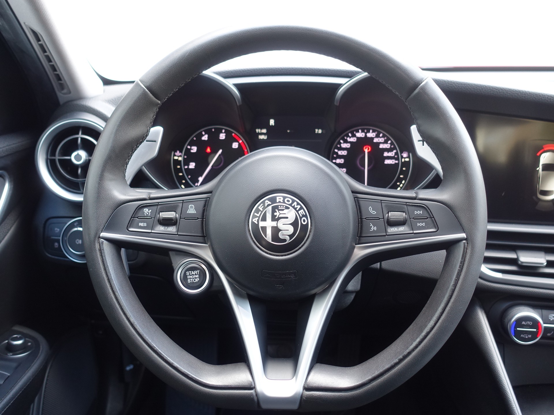 ALFA ROMEO Giulia 2.0 Super Automatic-image-11