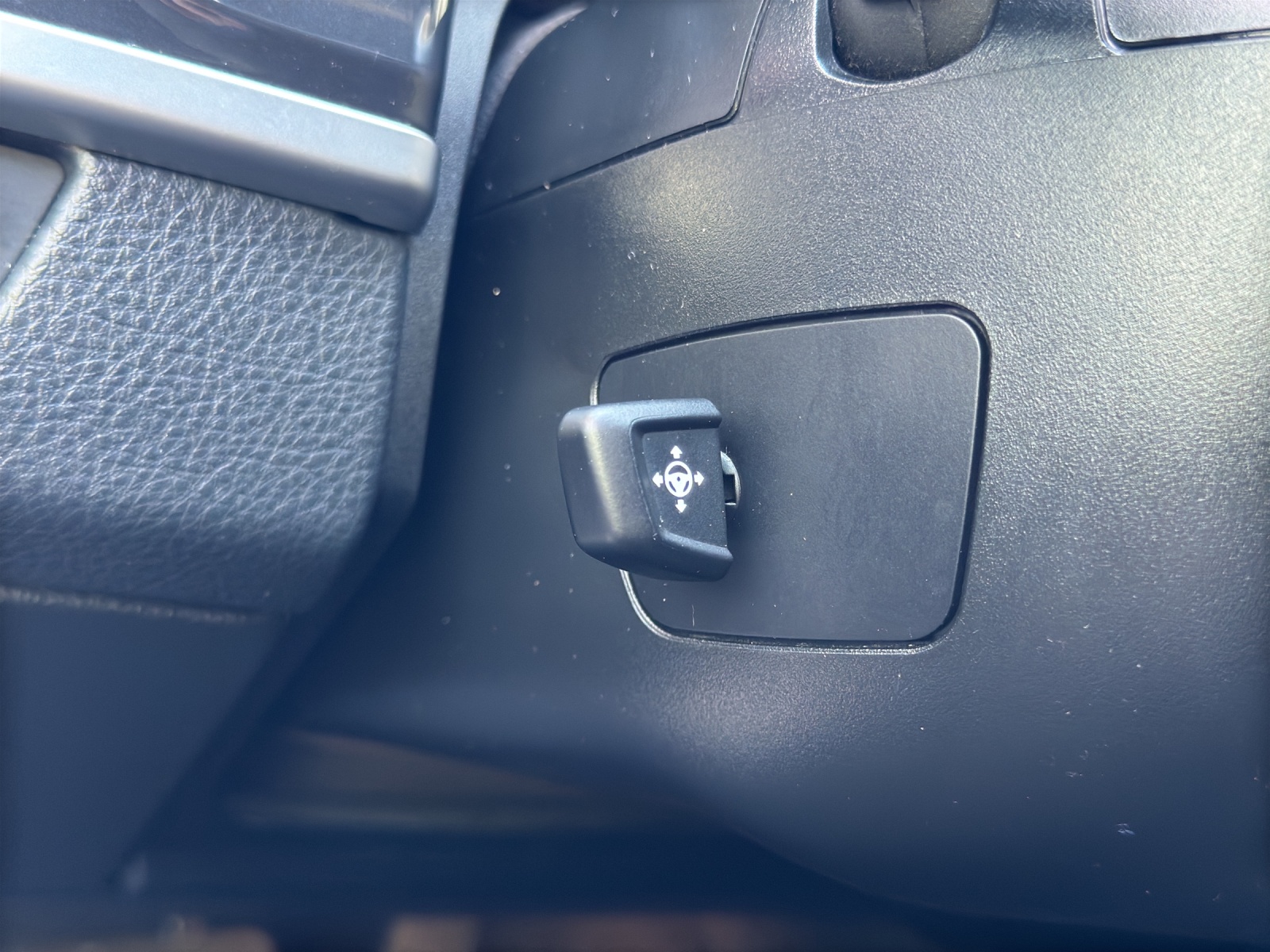 BMW 528i xDrive Steptronic-image-19