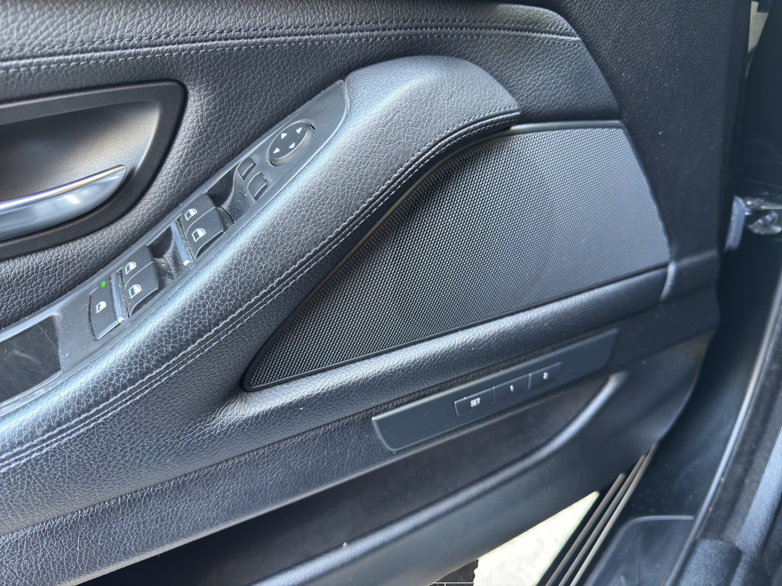 BMW 528i xDrive Steptronic-image-17
