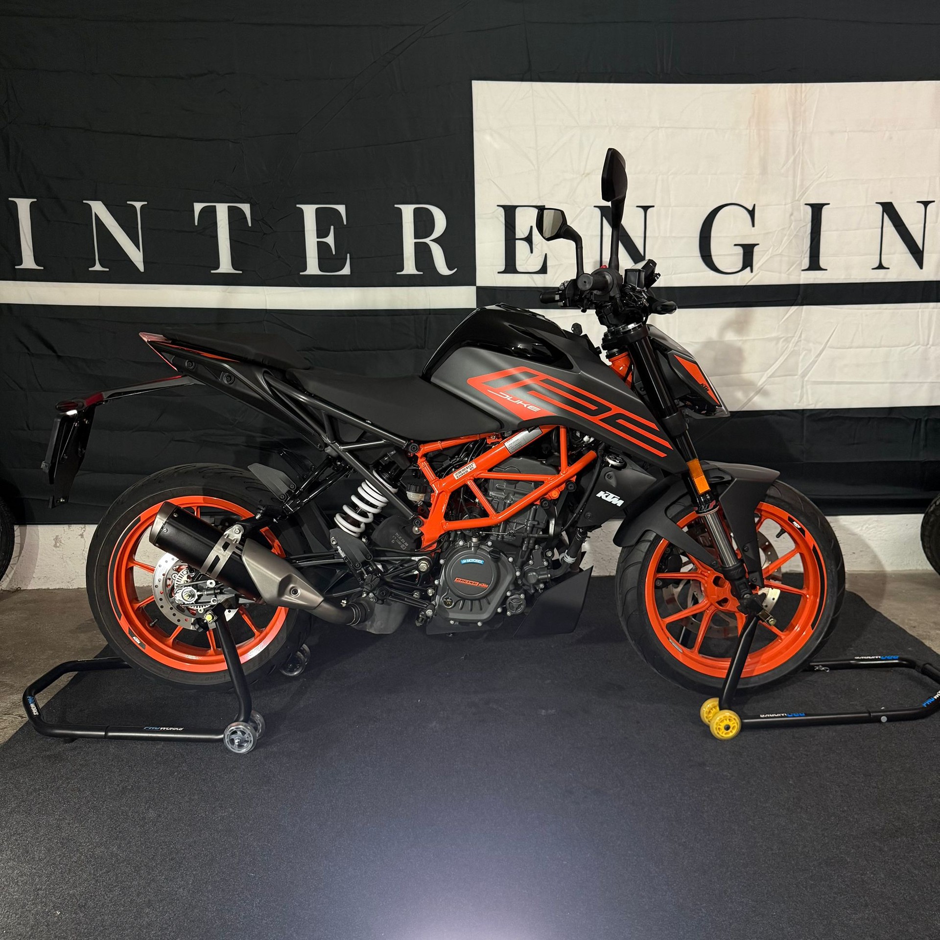 KTM 125 Duke-image-0