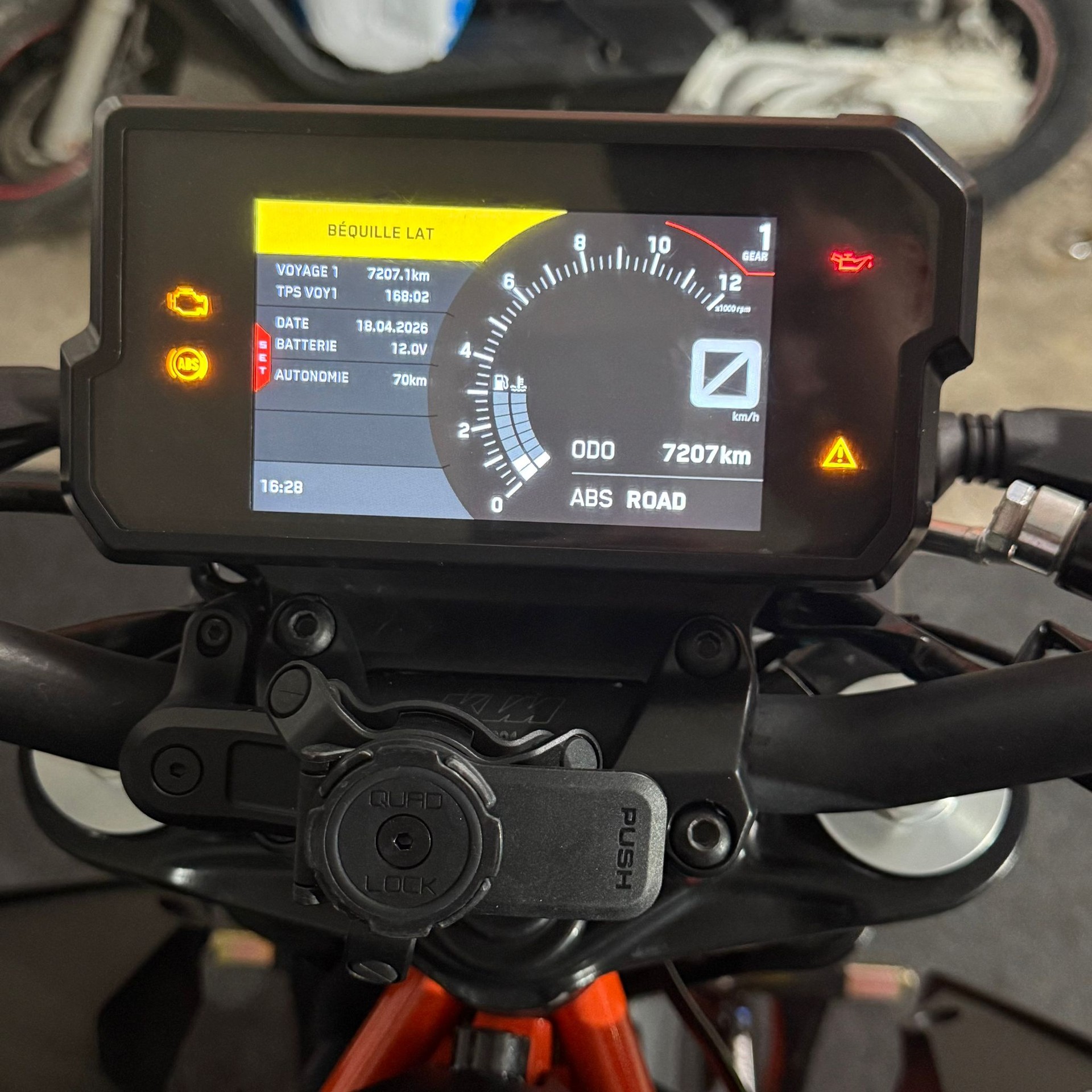 KTM 125 Duke-image-4