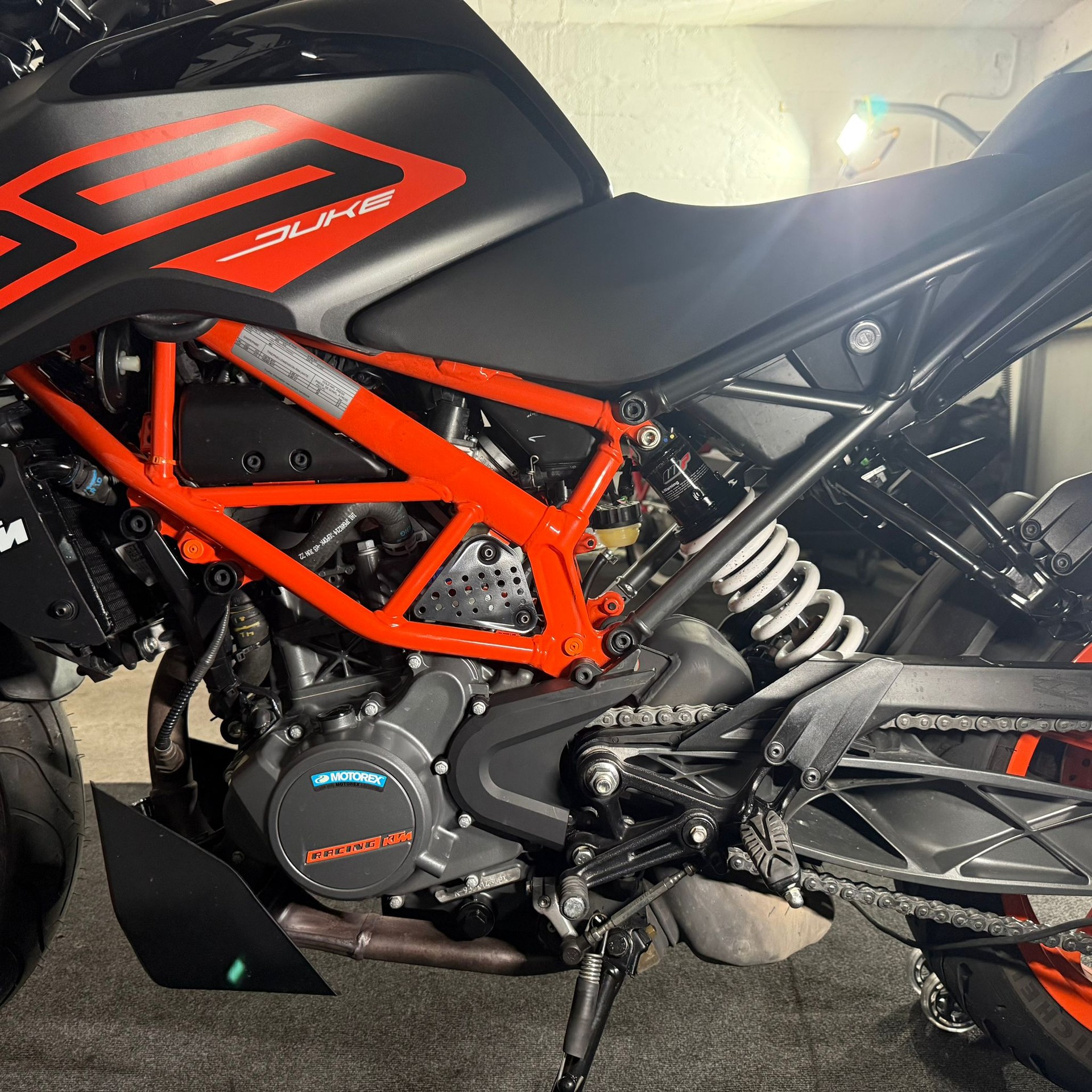 KTM 125 Duke-image-6