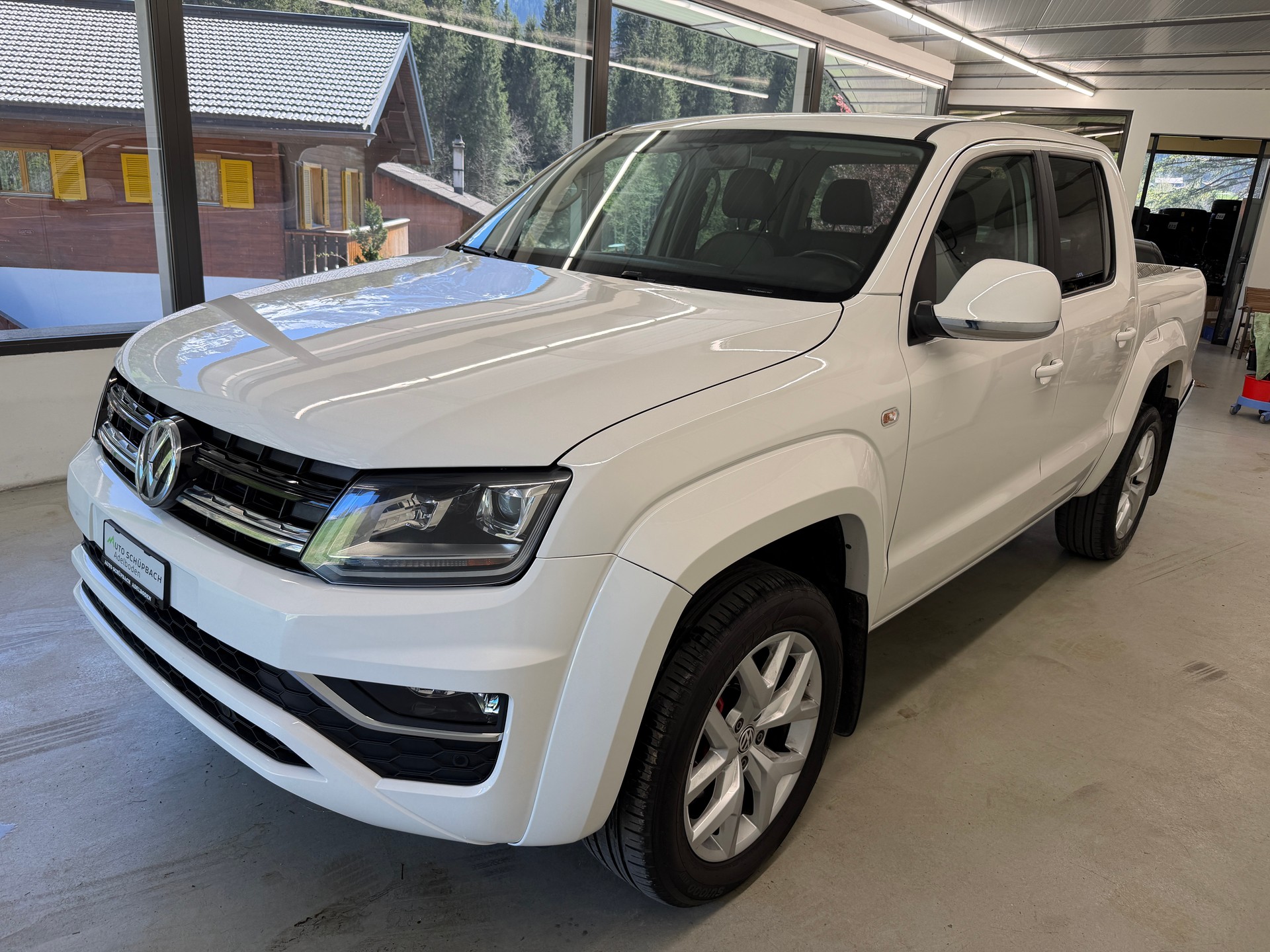 VW Amarok 3.0TDI Liberty 4Motion Automatic-image-8
