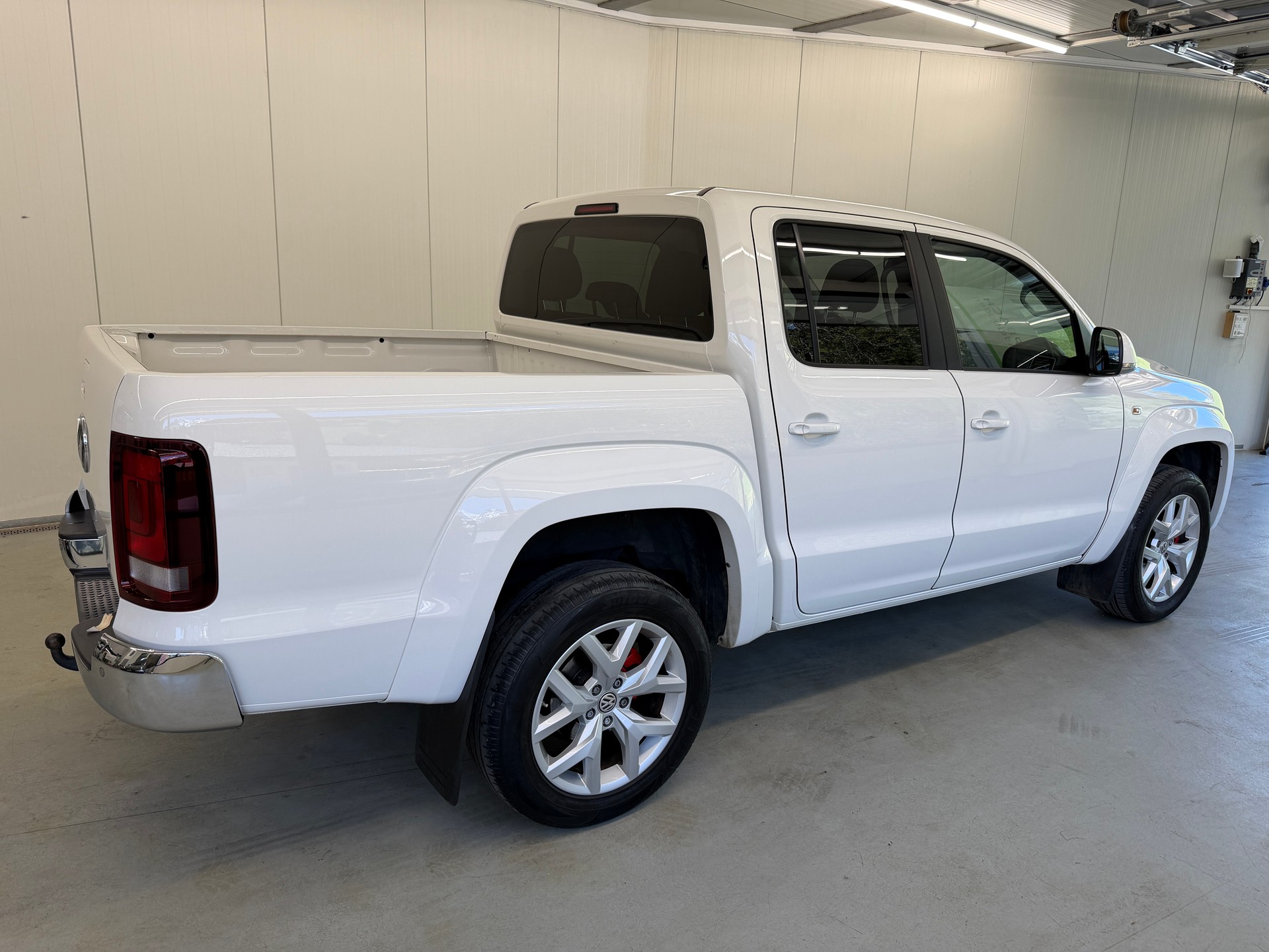 VW Amarok 3.0TDI Liberty 4Motion Automatic-showroom-element-2
