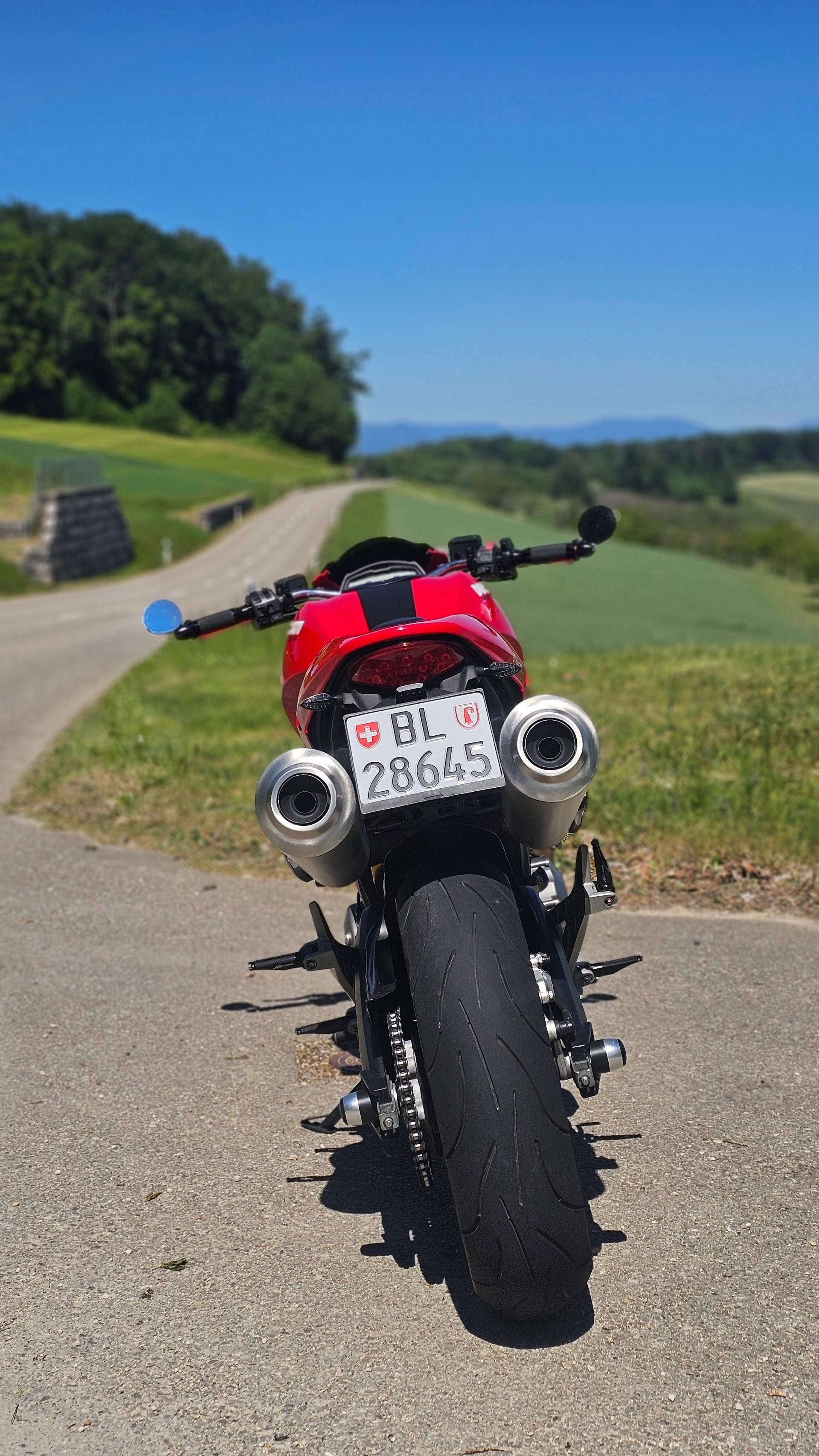 DUCATI Monster 696M-image-5
