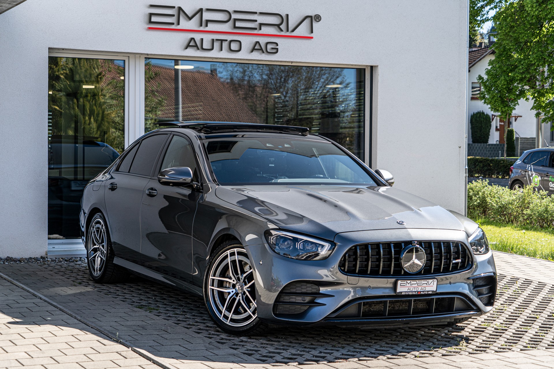 MERCEDES-BENZ AMG E 53 4Matic+ Speedshift 9G-TCT-showroom-element-1