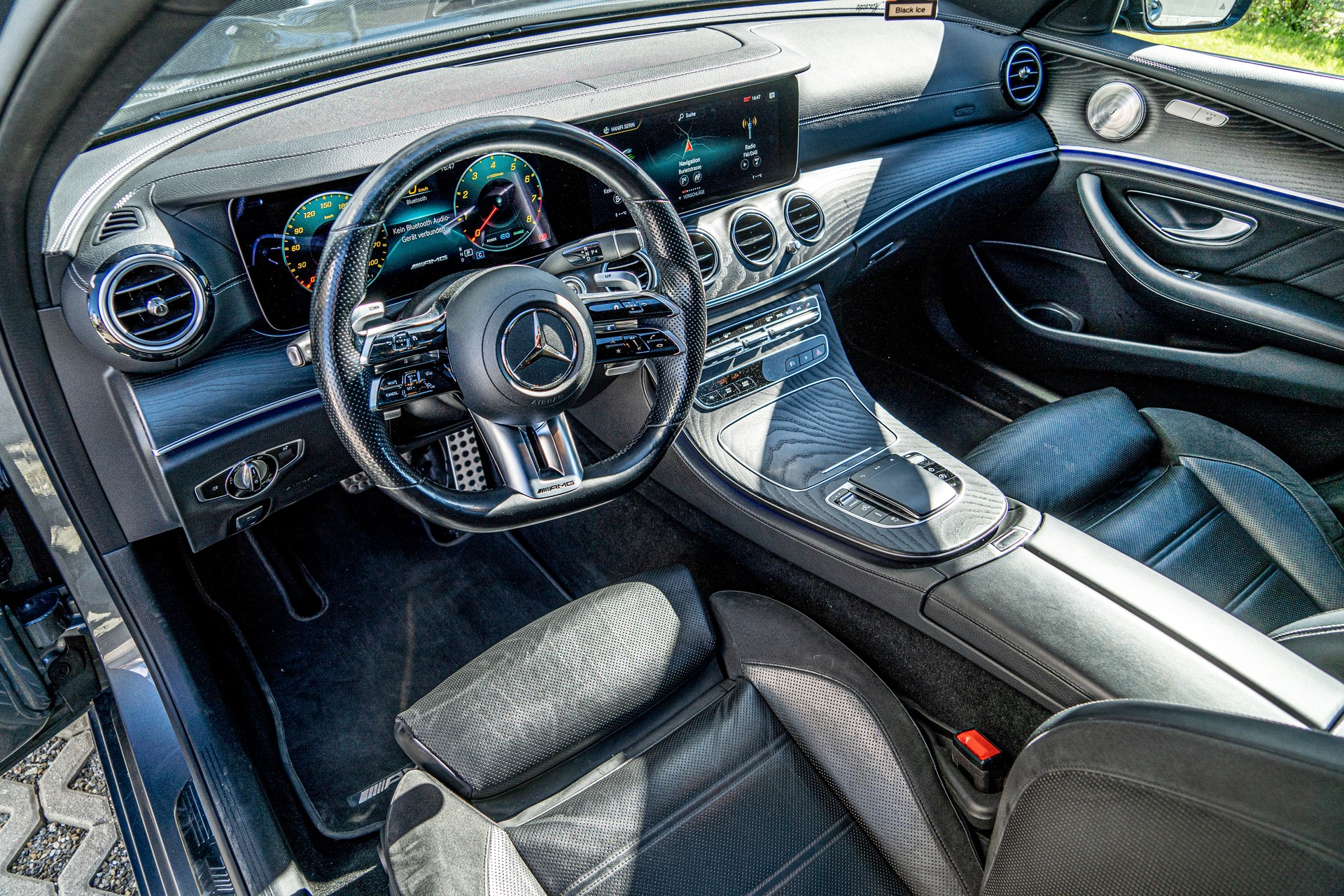 MERCEDES-BENZ AMG E 53 4Matic+ Speedshift 9G-TCT-image-17
