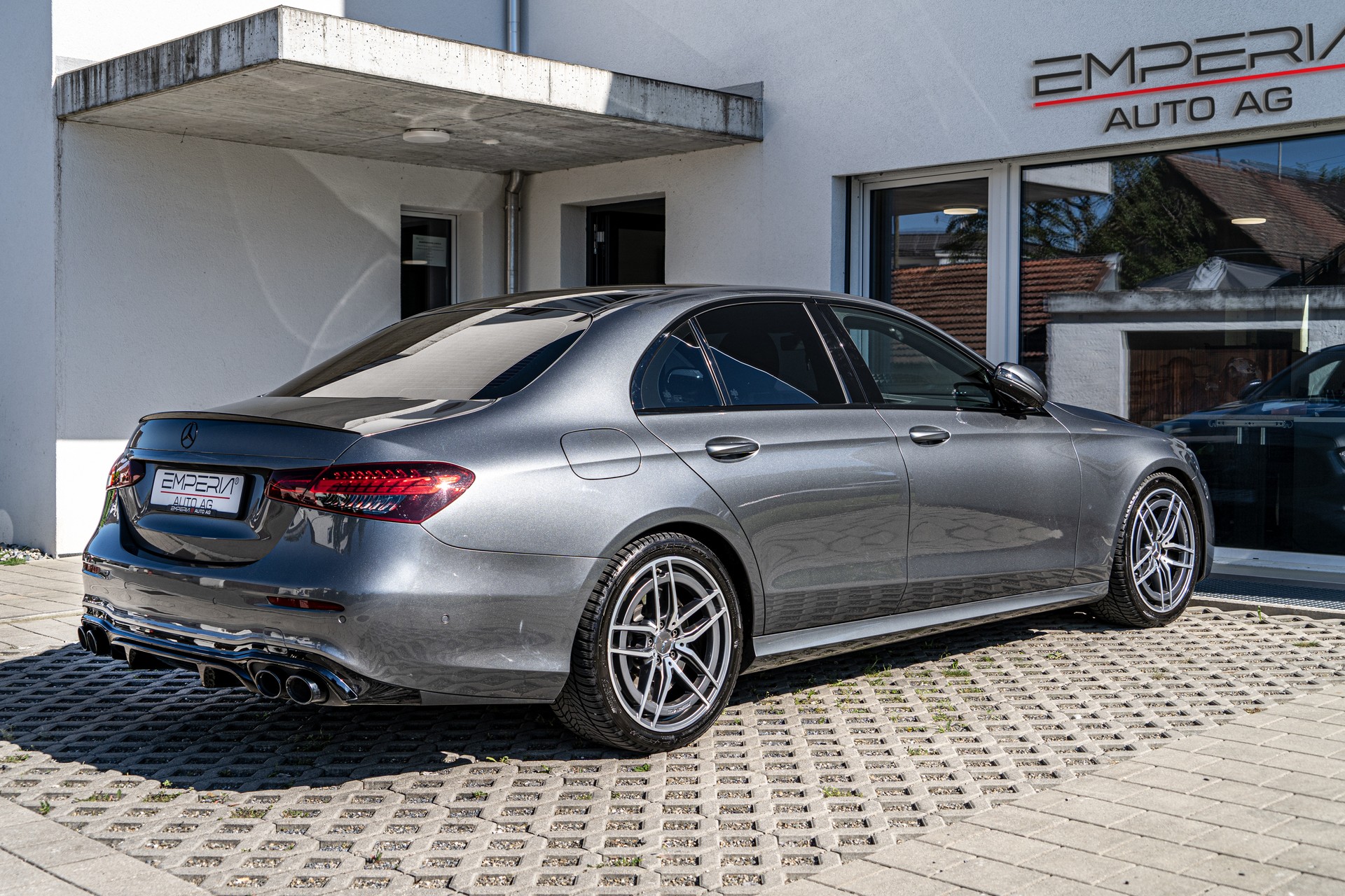 MERCEDES-BENZ AMG E 53 4Matic+ Speedshift 9G-TCT-image-7