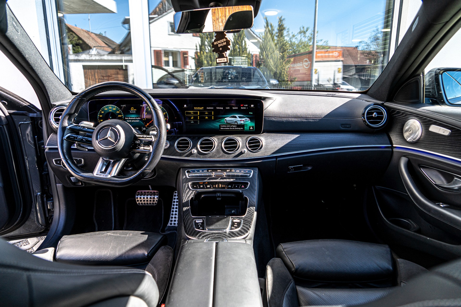 MERCEDES-BENZ AMG E 53 4Matic+ Speedshift 9G-TCT-image-23