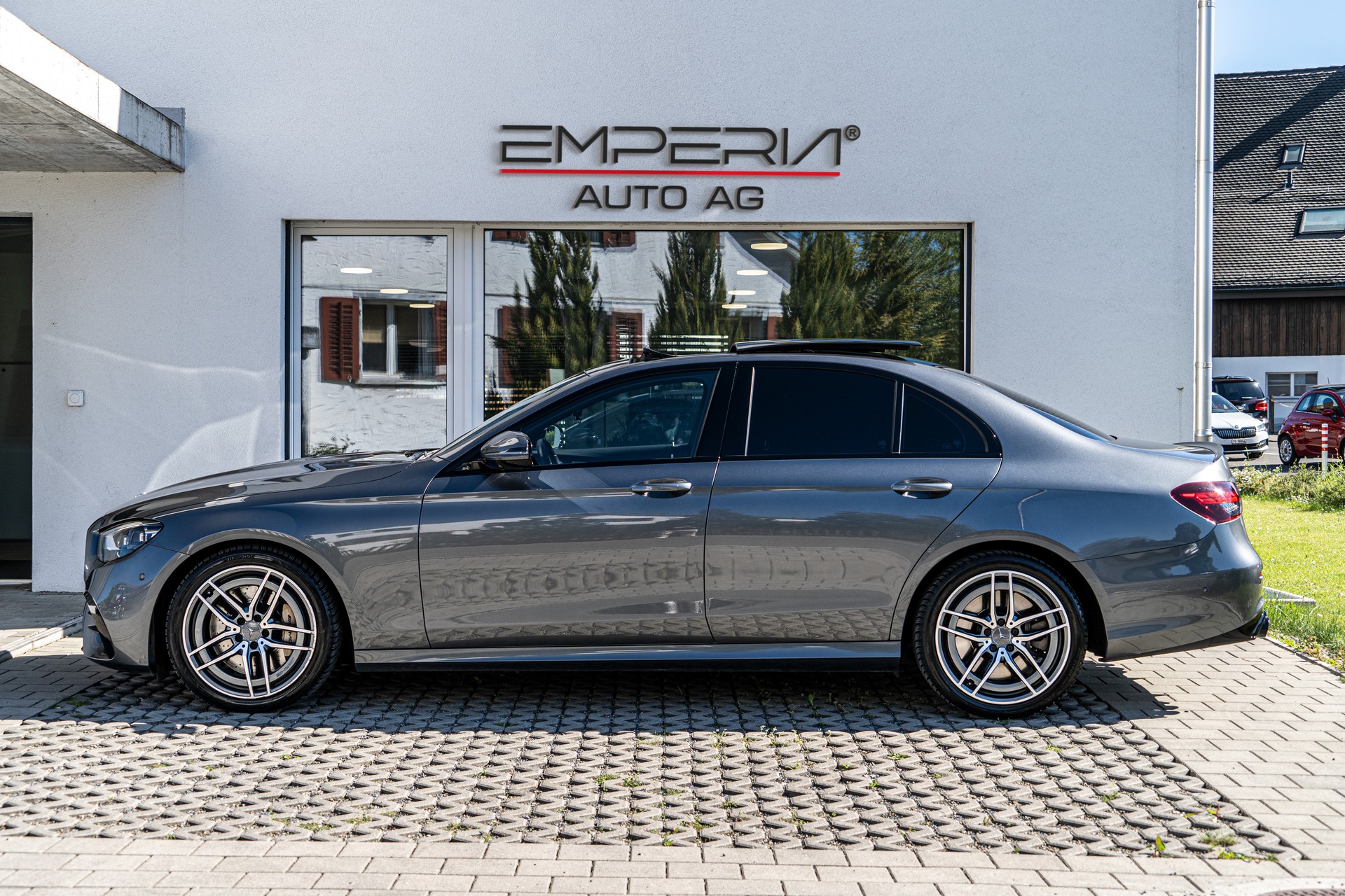 MERCEDES-BENZ AMG E 53 4Matic+ Speedshift 9G-TCT-image-5