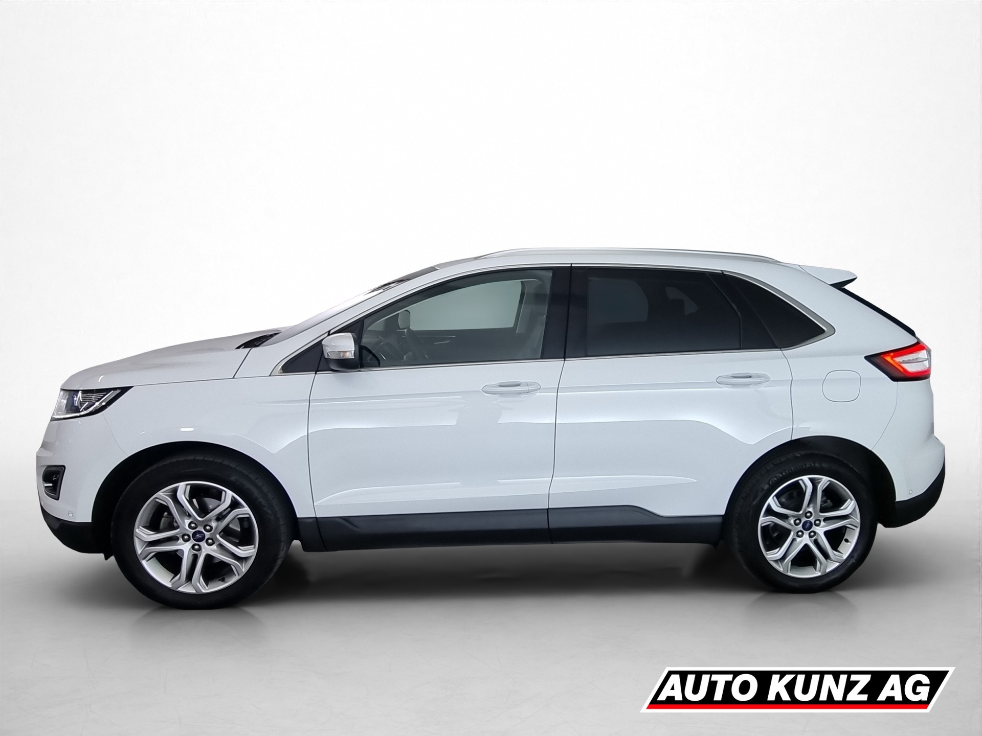 FORD Edge 2.0 TDCi 210 Titanium FPS-showroom-element-2