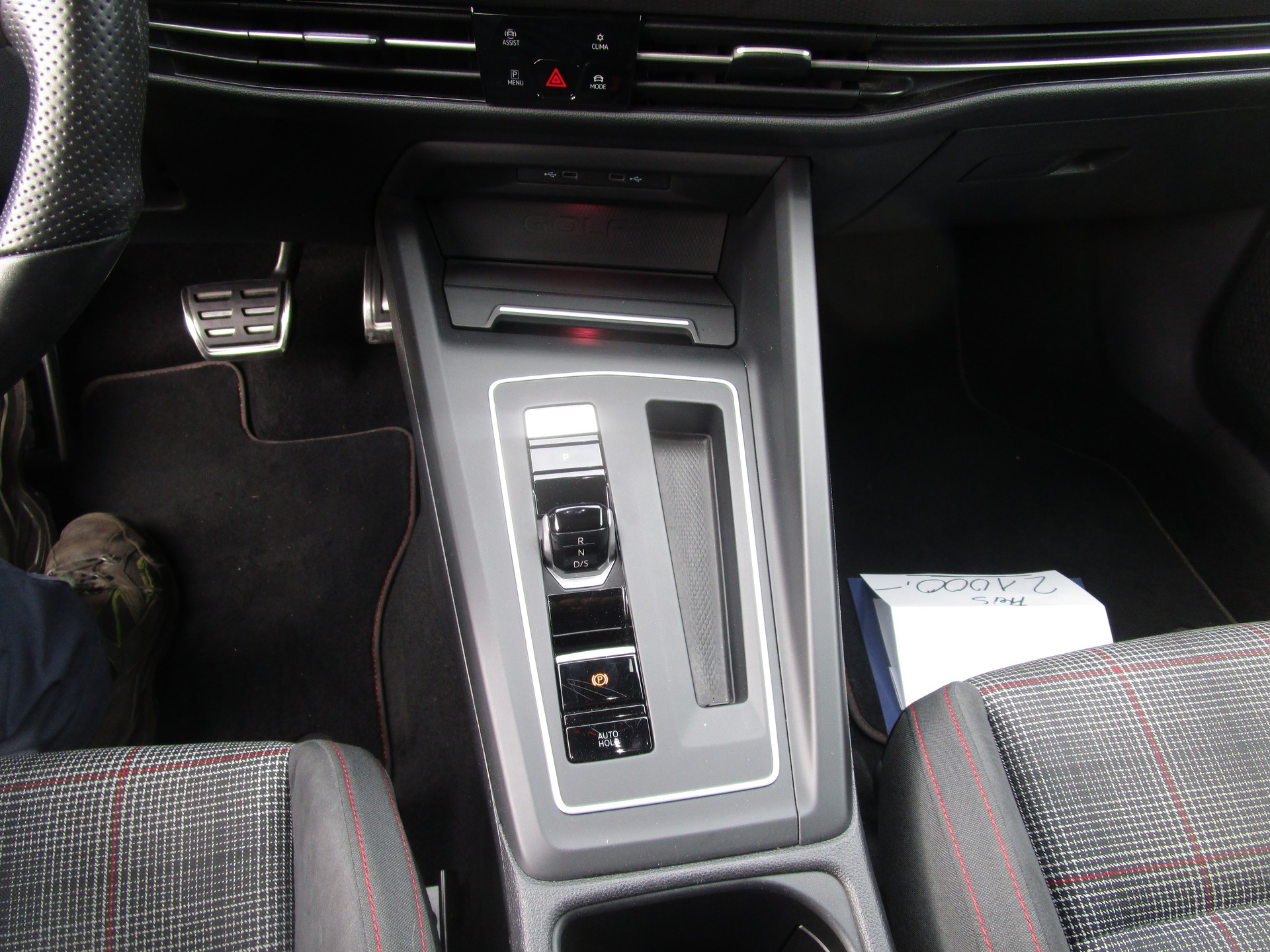 VW Golf 2.0 TSI GTI DSG-image-13