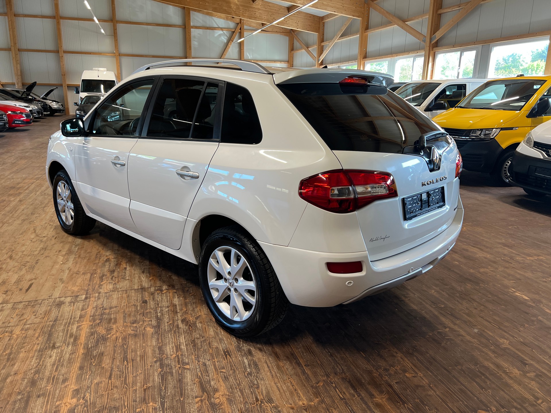 RENAULT Koleos 2.5 Expression 4x4-image-6