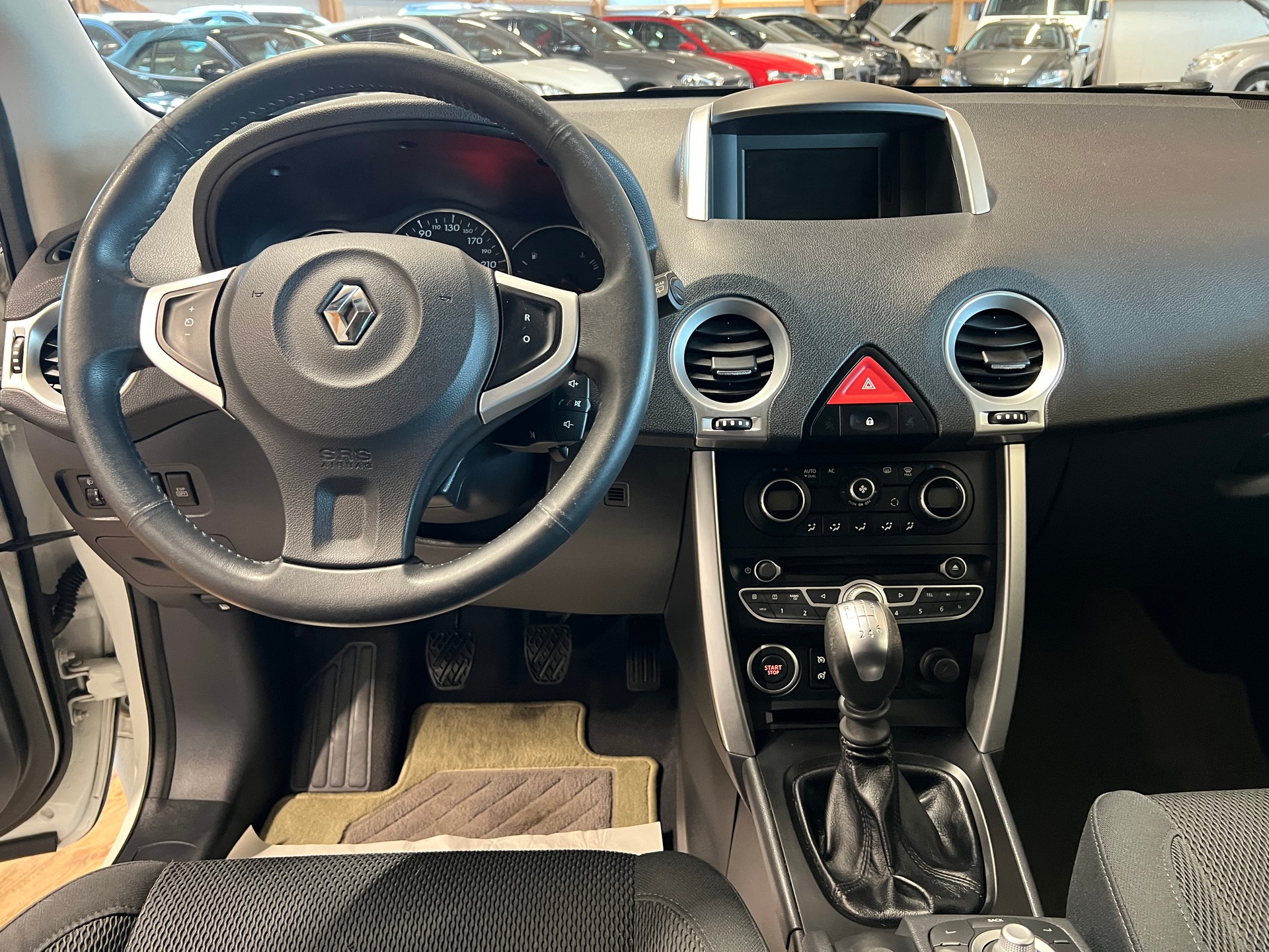 RENAULT Koleos 2.5 Expression 4x4-image-9