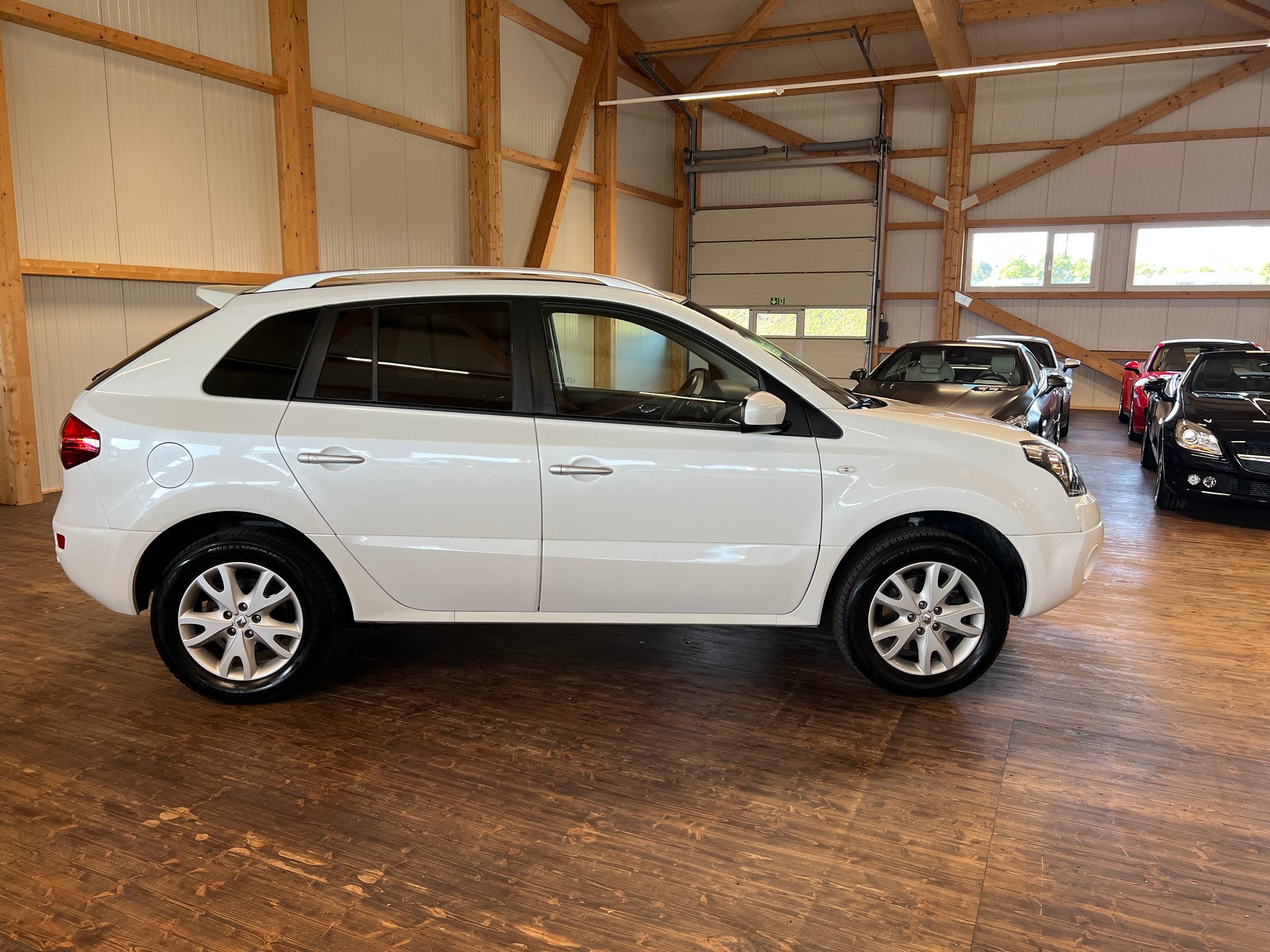 RENAULT Koleos 2.5 Expression 4x4-showroom-element-3