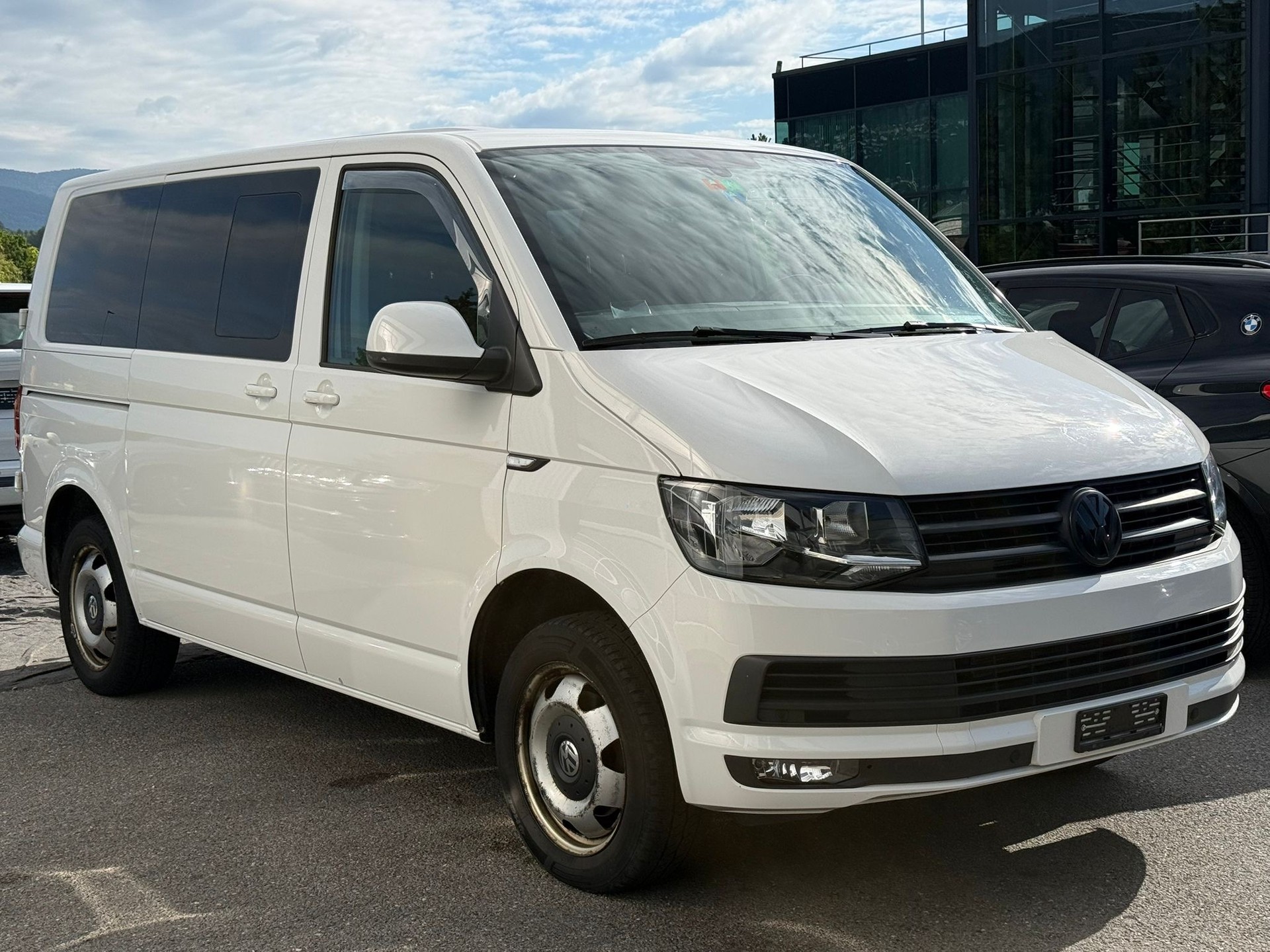 VW T6 2.0 TDI DSG-showroom-element-1