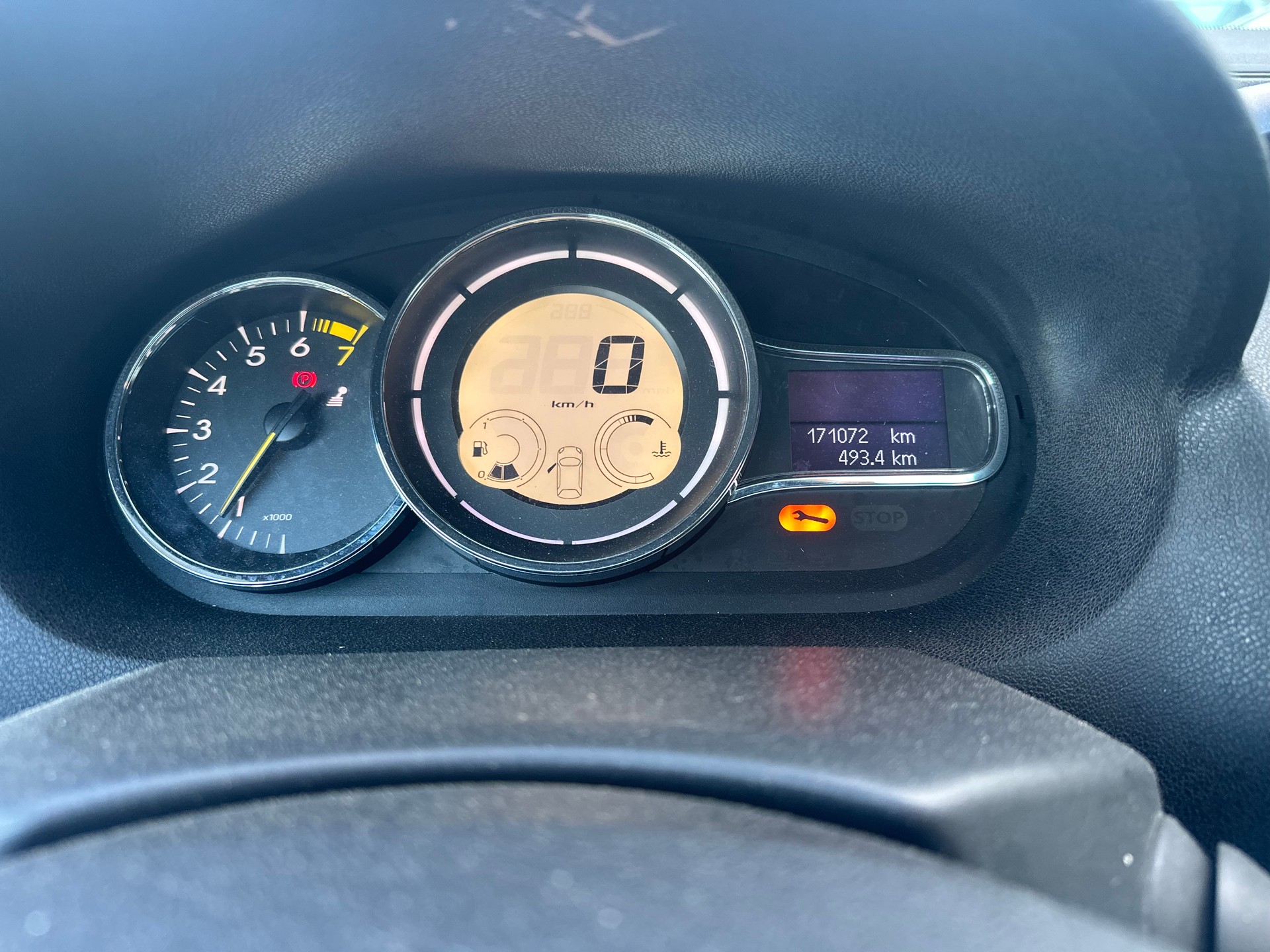 RENAULT Mégane CC 1.4 16V Turbo Dynamique-image-9