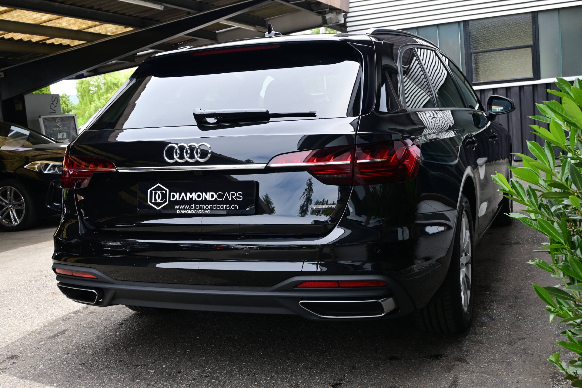 AUDI A4 Avant 2.0 40 TDI Advanced Attraction quattro S-Tronic-image-6