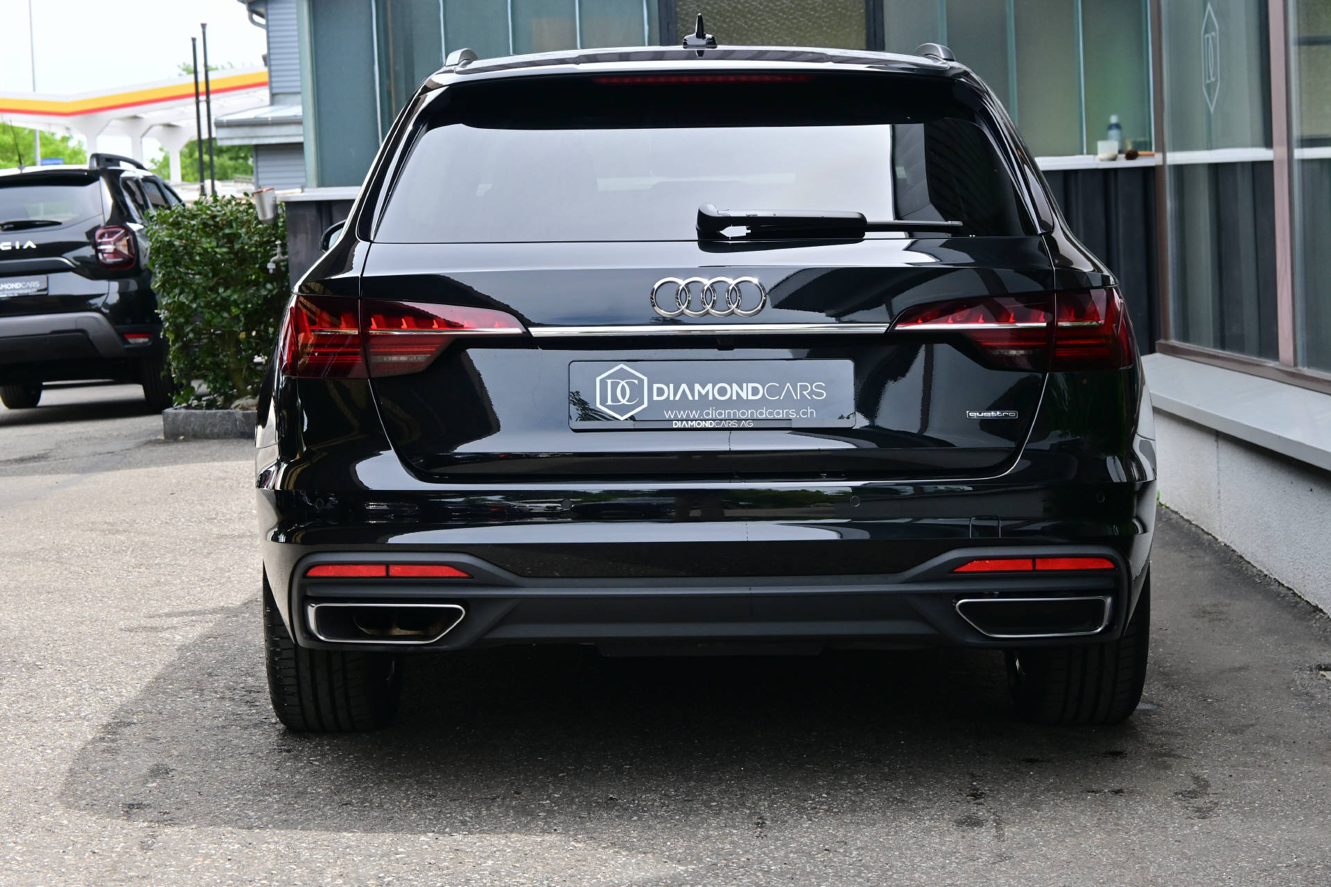 AUDI A4 Avant 2.0 40 TDI Advanced Attraction quattro S-Tronic-image-5