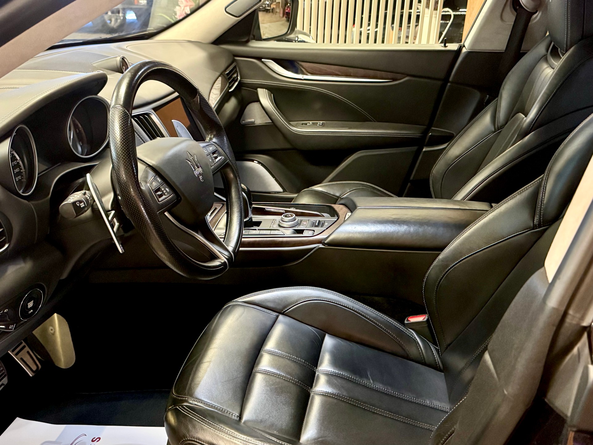 MASERATI Levante D 3.0 V6 Automatica-image-23